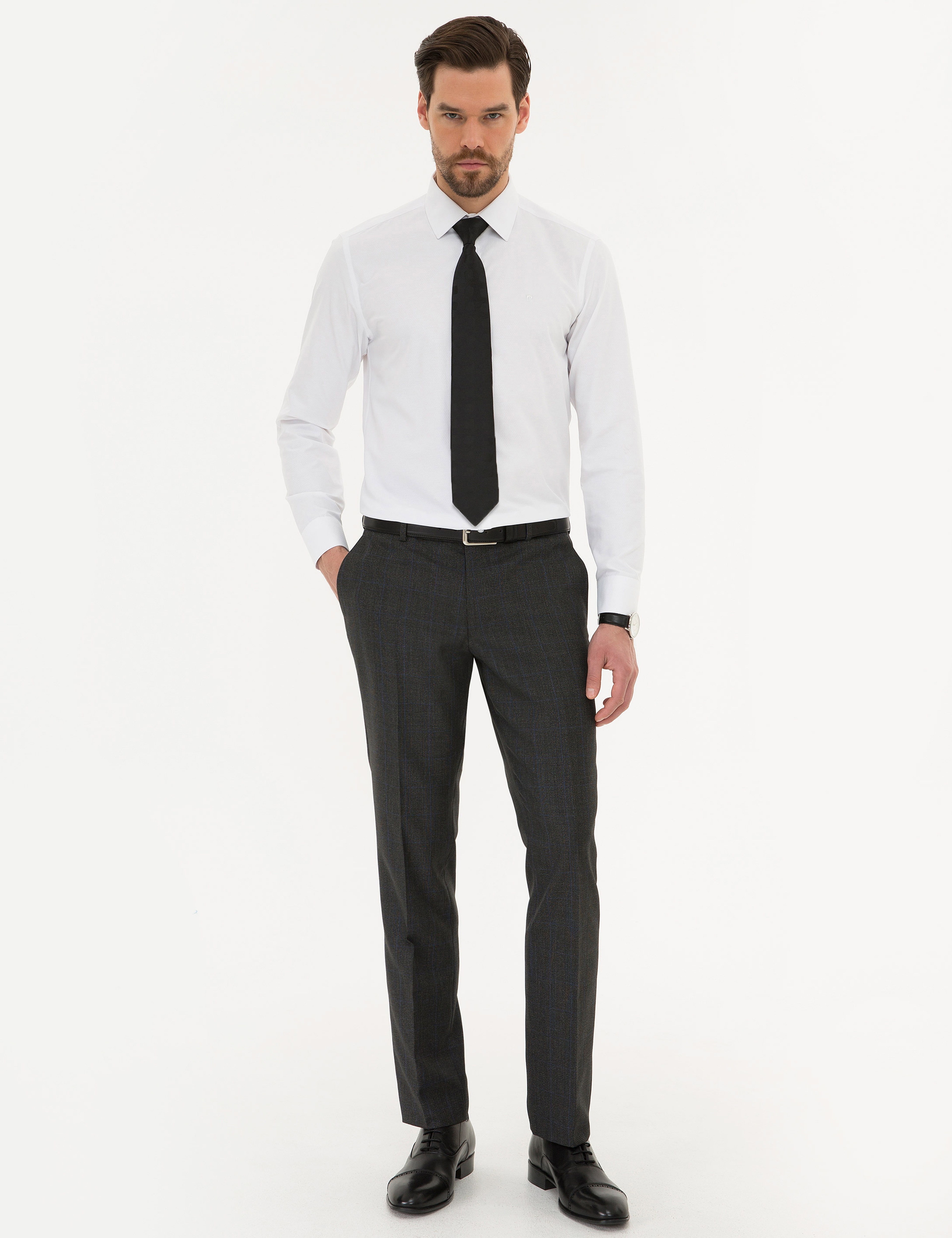 Beyaz Slim Fit Armürlü Gömlek