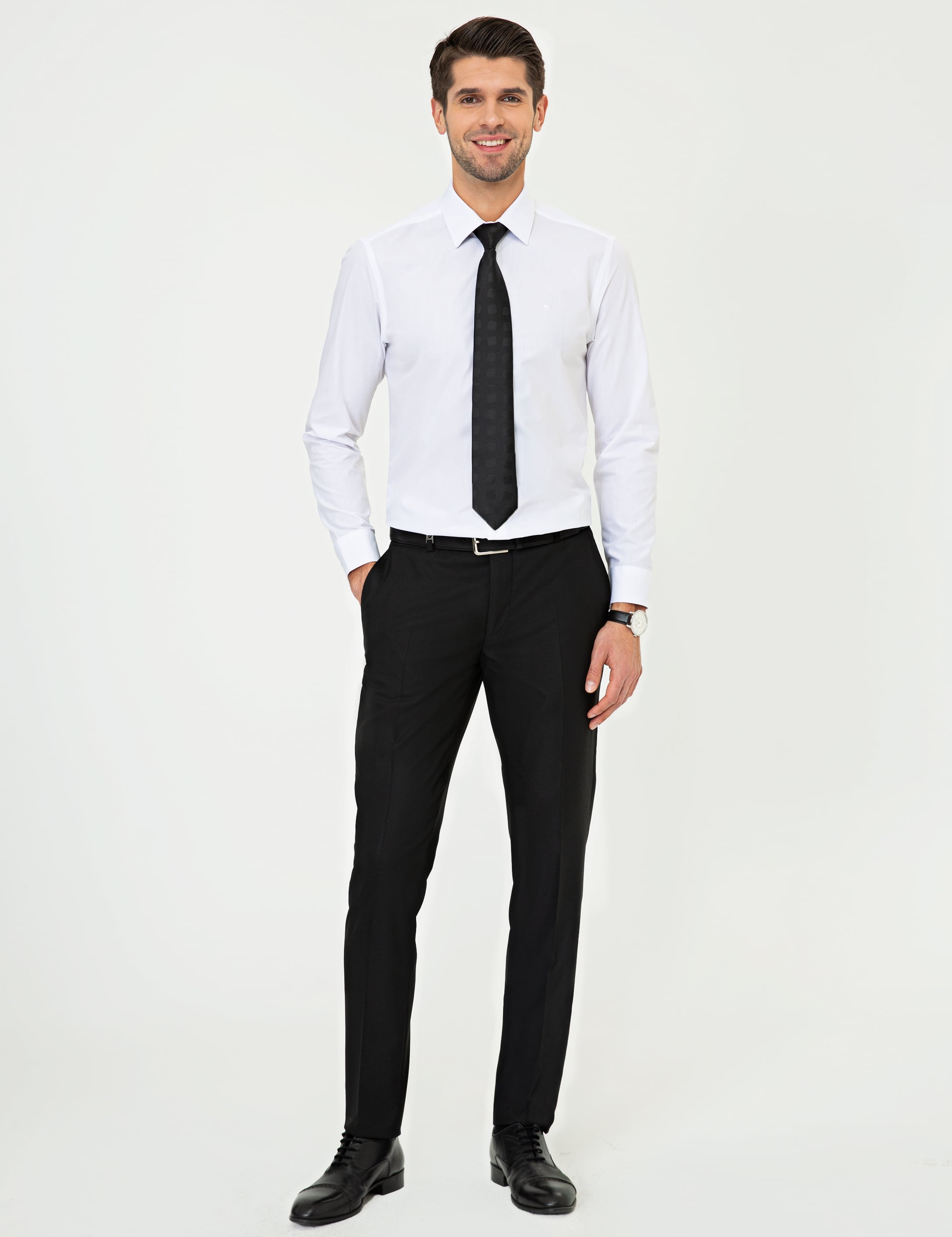 Beyaz Slim Fit Uzun Kollu Klasik Gömlek