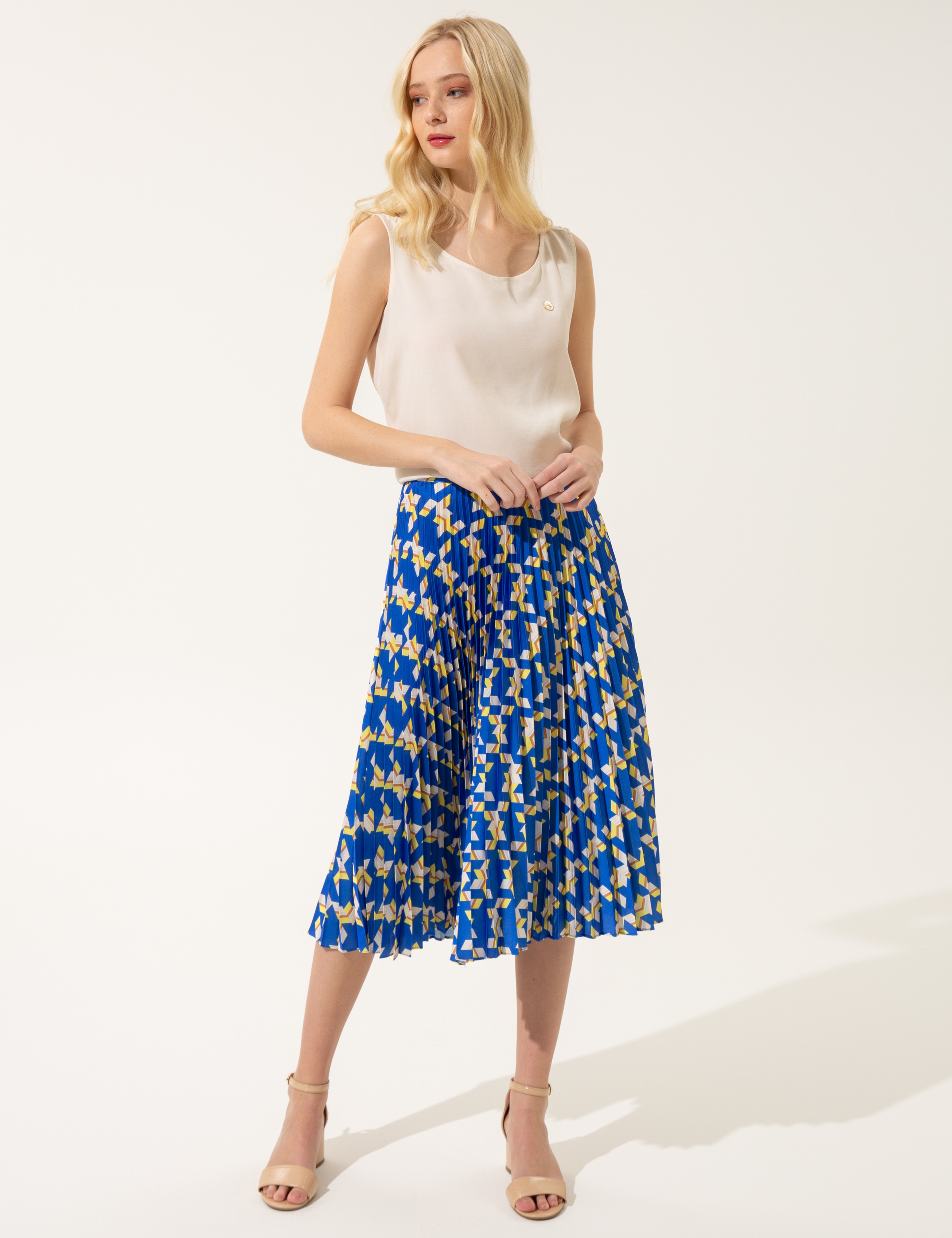 Kum Regular Fit Kolsuz Bluz - Image 2