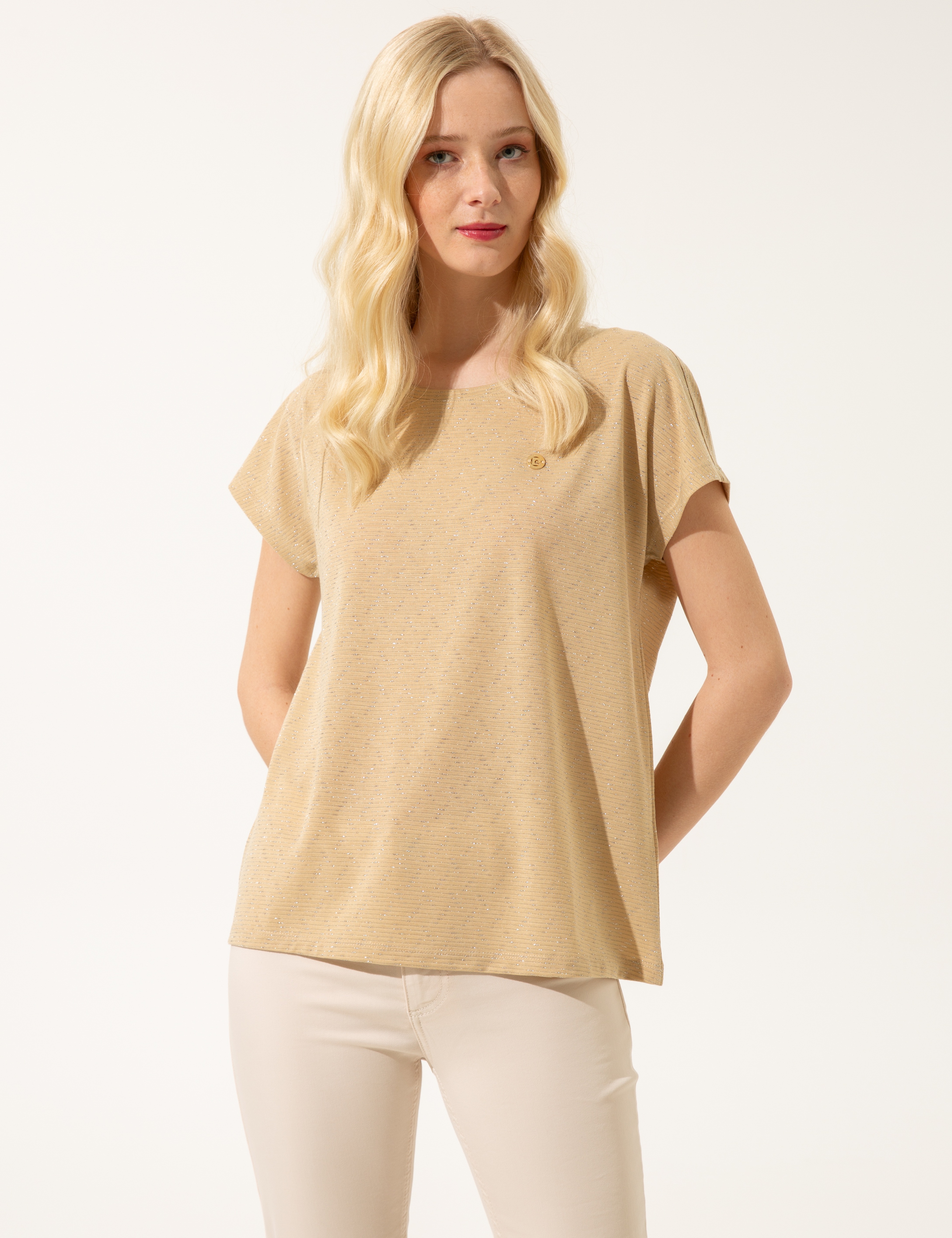 Bej Comfort Fit Tişört - Image 4