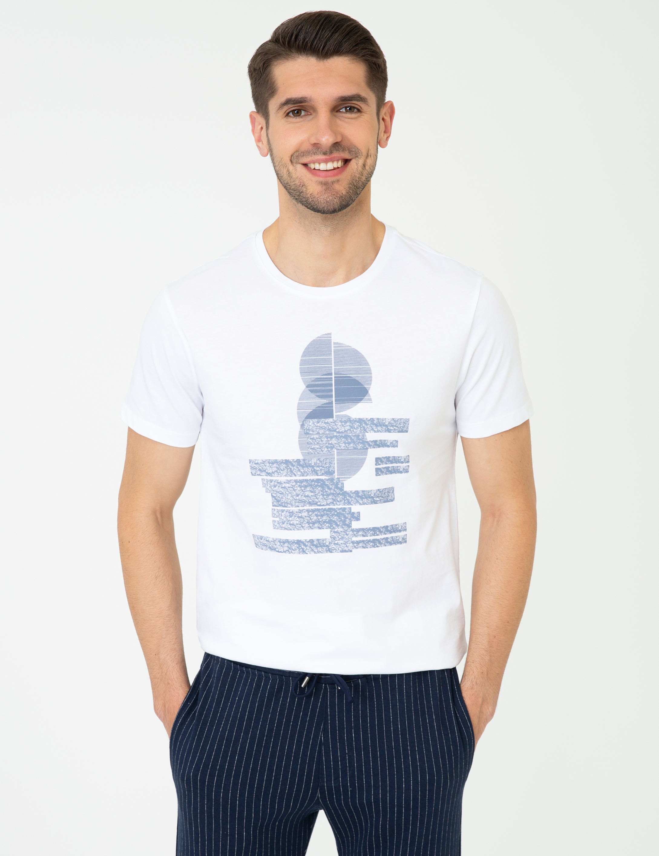 Beyaz Slim Fit Tişört
