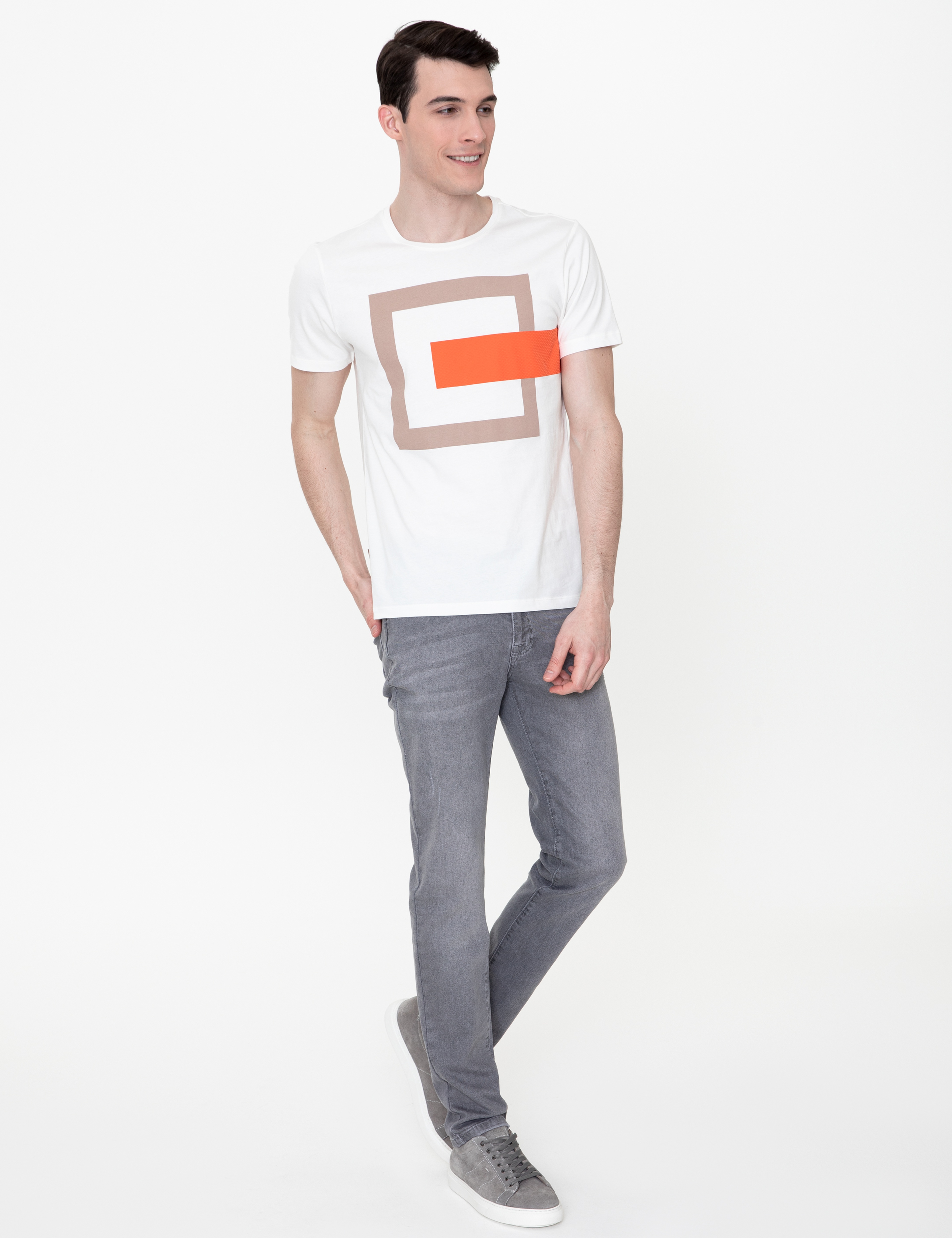 Ekru Slim Fit Baskılı Bisiklet Yaka Tişört