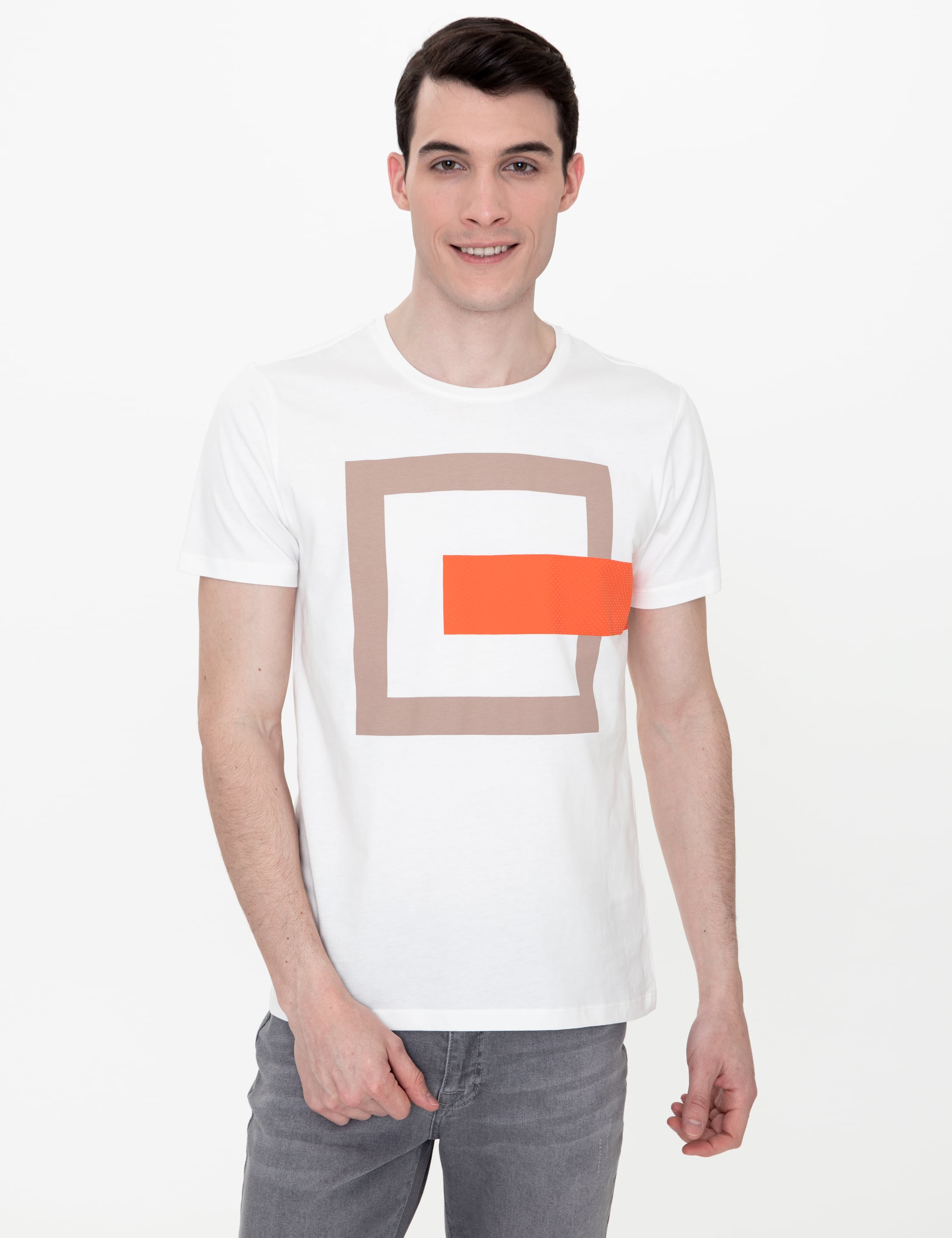 Ekru Slim Fit Baskılı Bisiklet Yaka Tişört