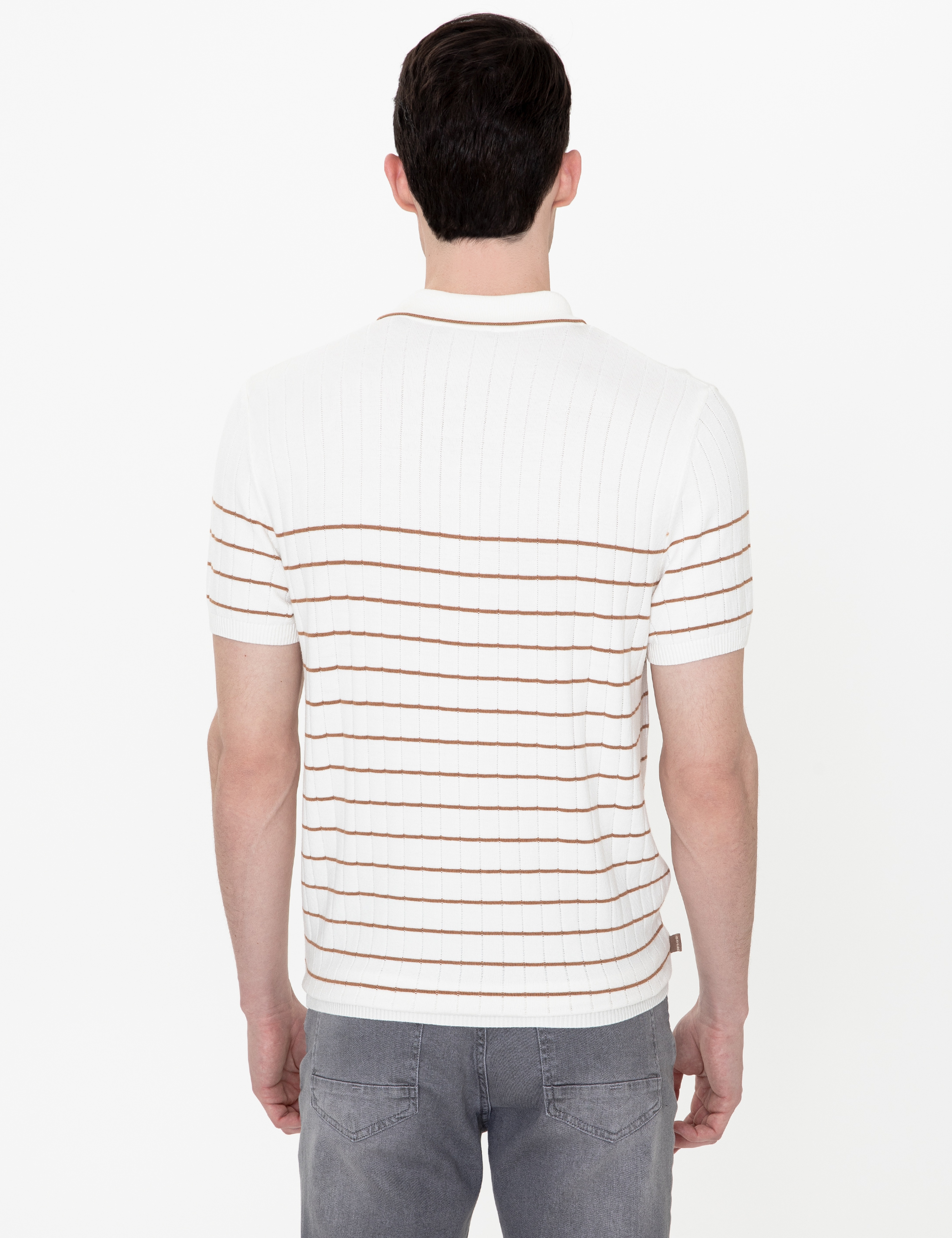 Ekru Slim Fit Fermuarlı Polo Yaka Triko Tişört