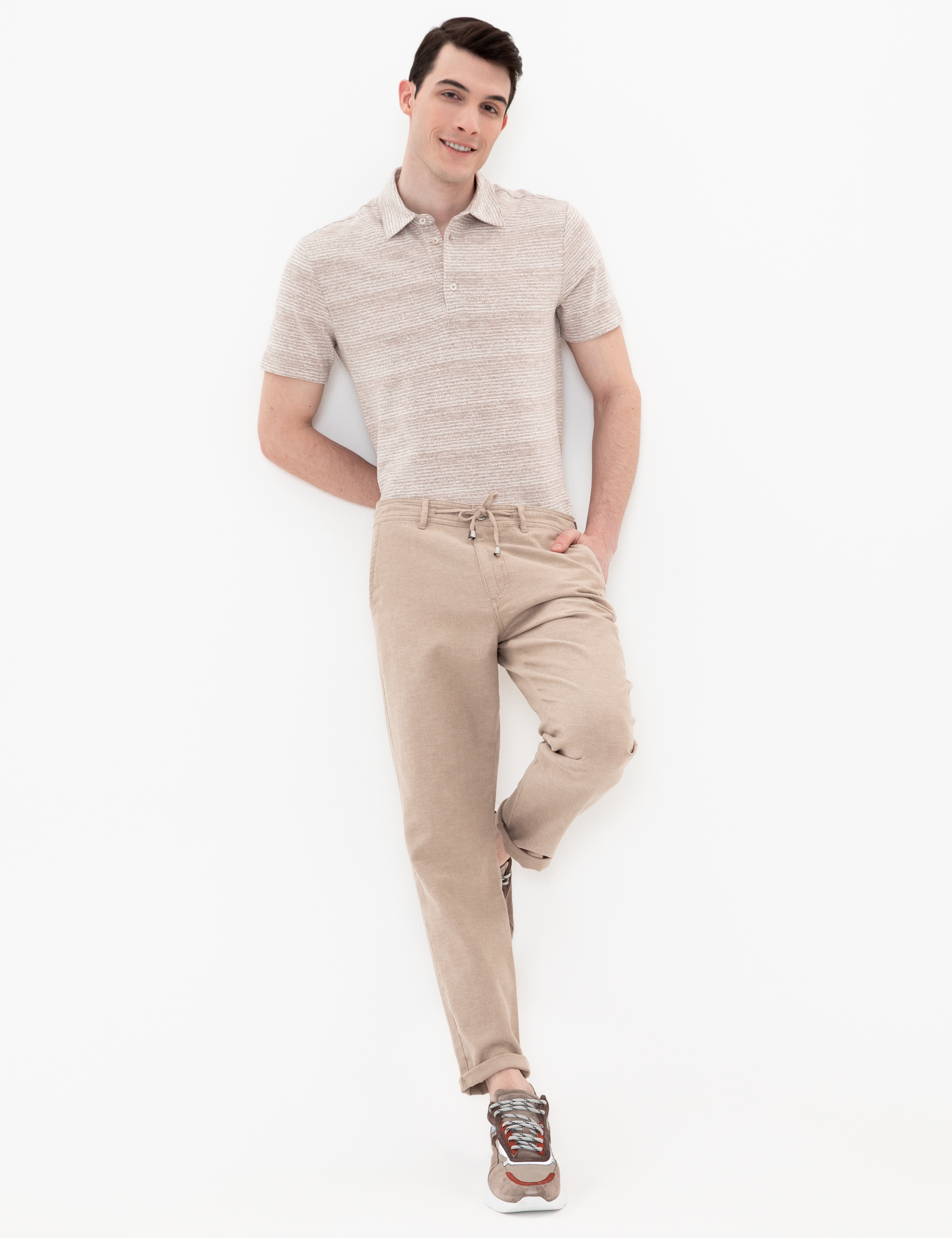 Bej Dokulu Slim Fit Polo Yaka Tişört - Image 4