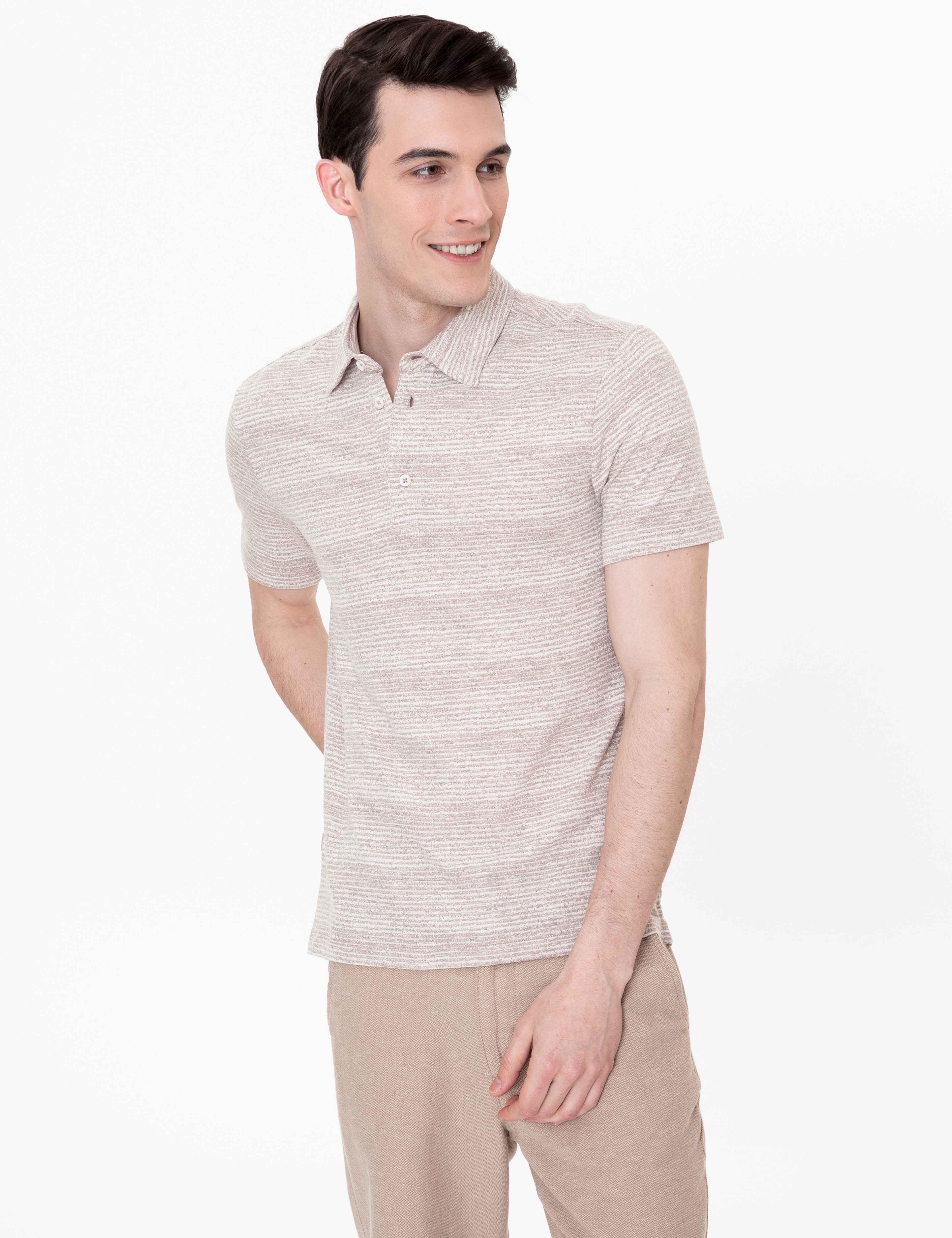Bej Dokulu Slim Fit Polo Yaka Tişört - Image 3