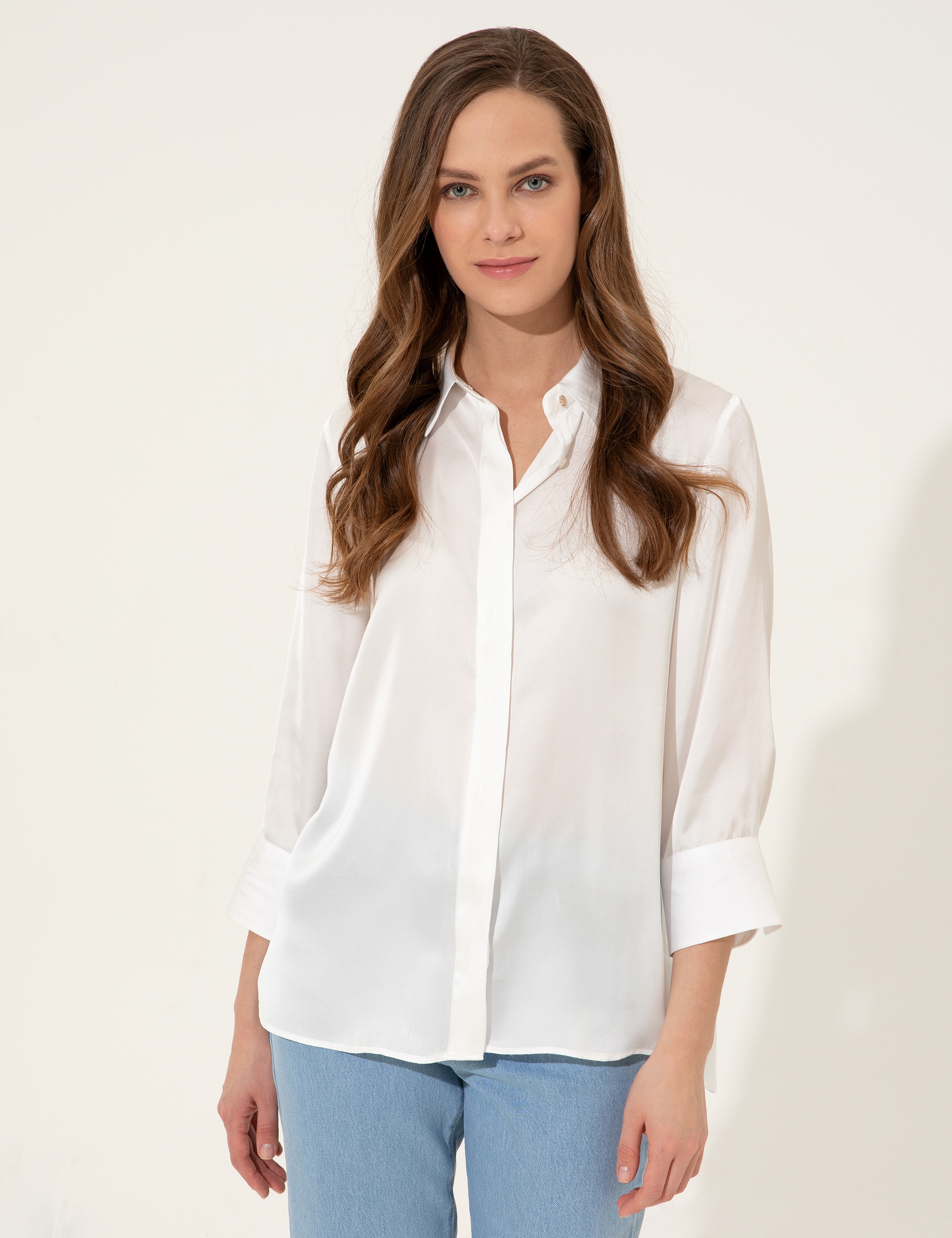 Beyaz Comfort Fit Uzun Kollu Gömlek - Image 3