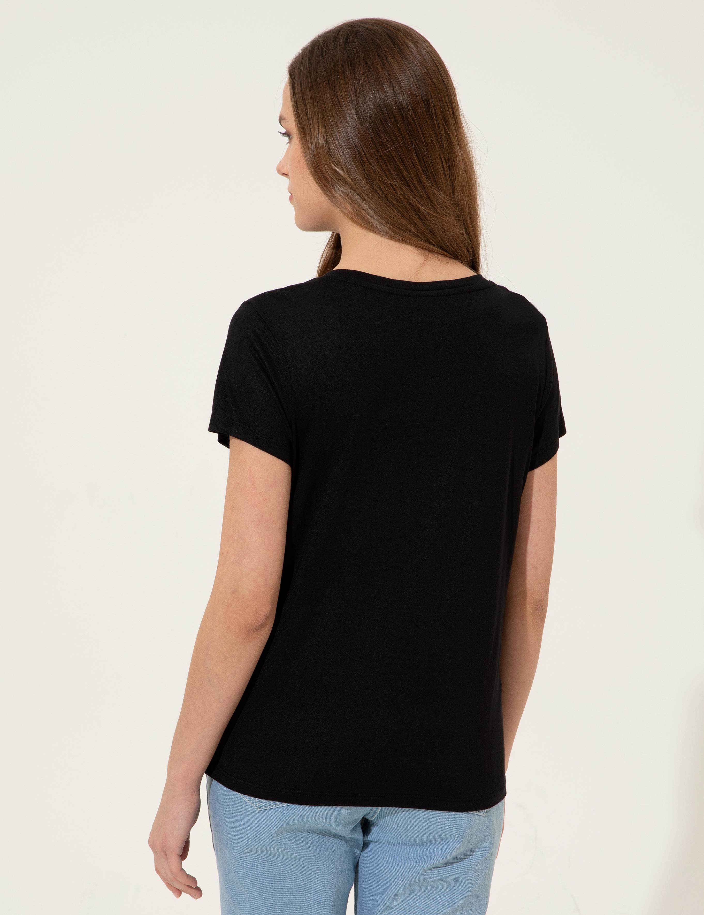 Siyah Regular Fit Bisiklet Yaka Tişört