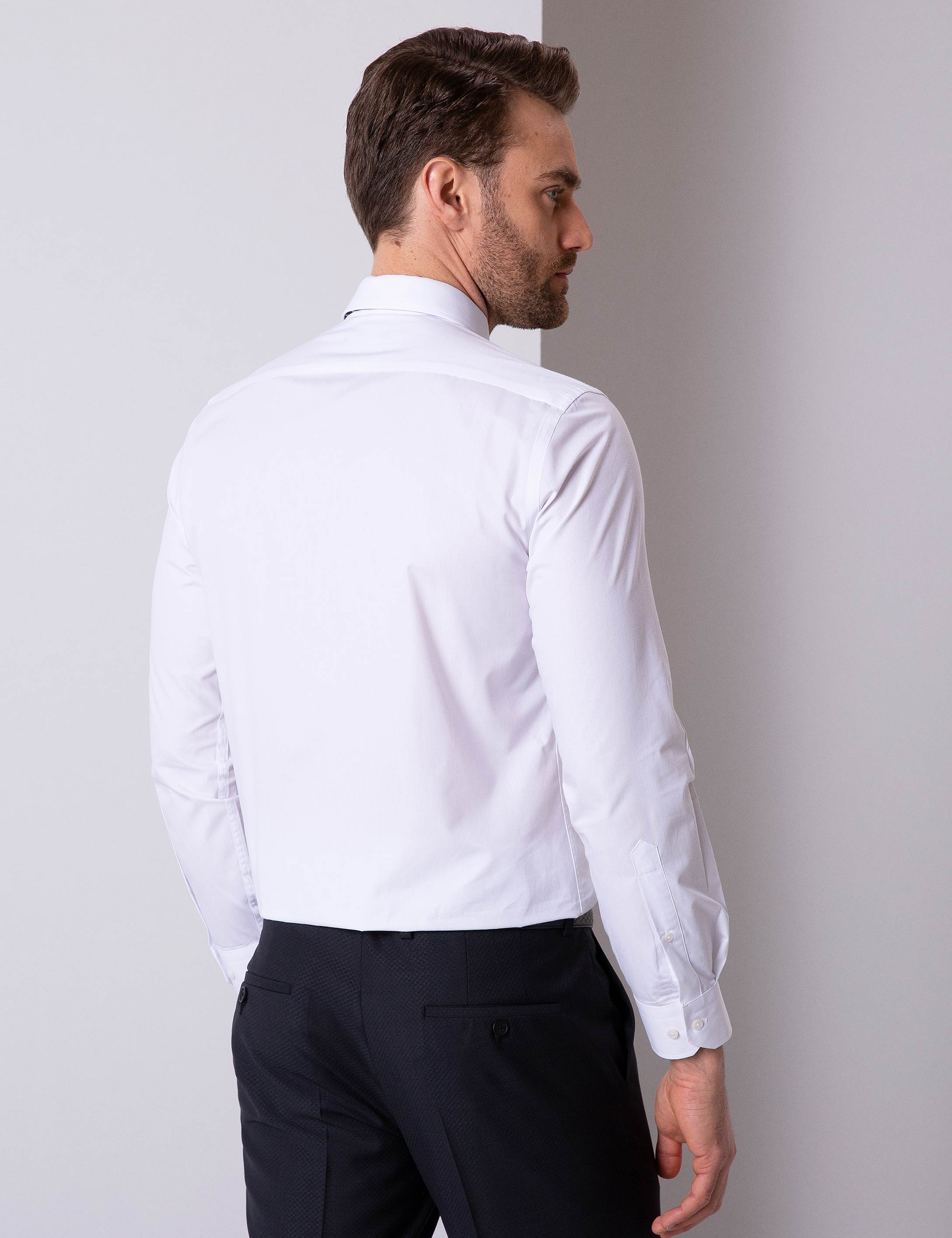 Beyaz Slim Fit Basic Gömlek