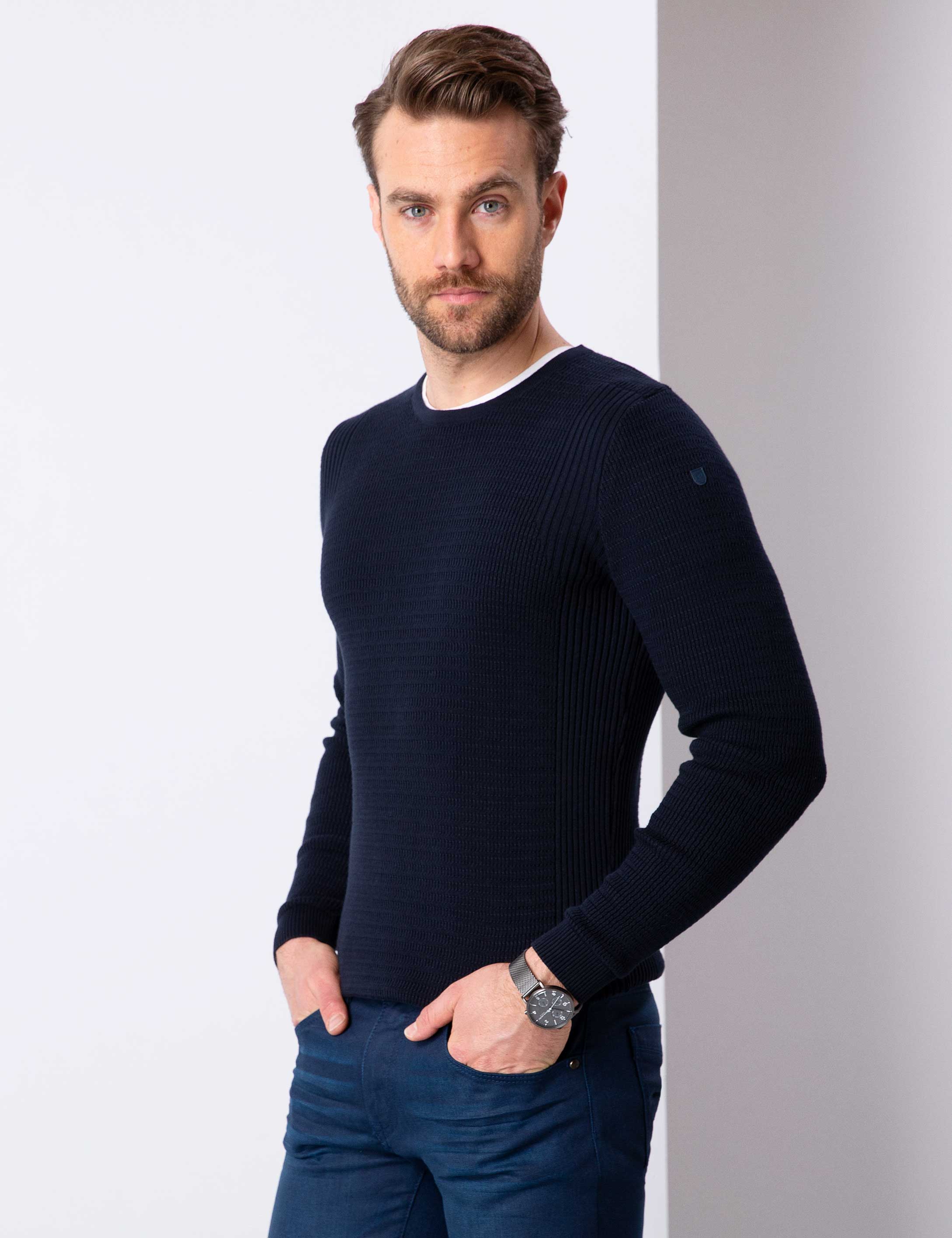 Koyu Lacivert Slim Fit Kazak