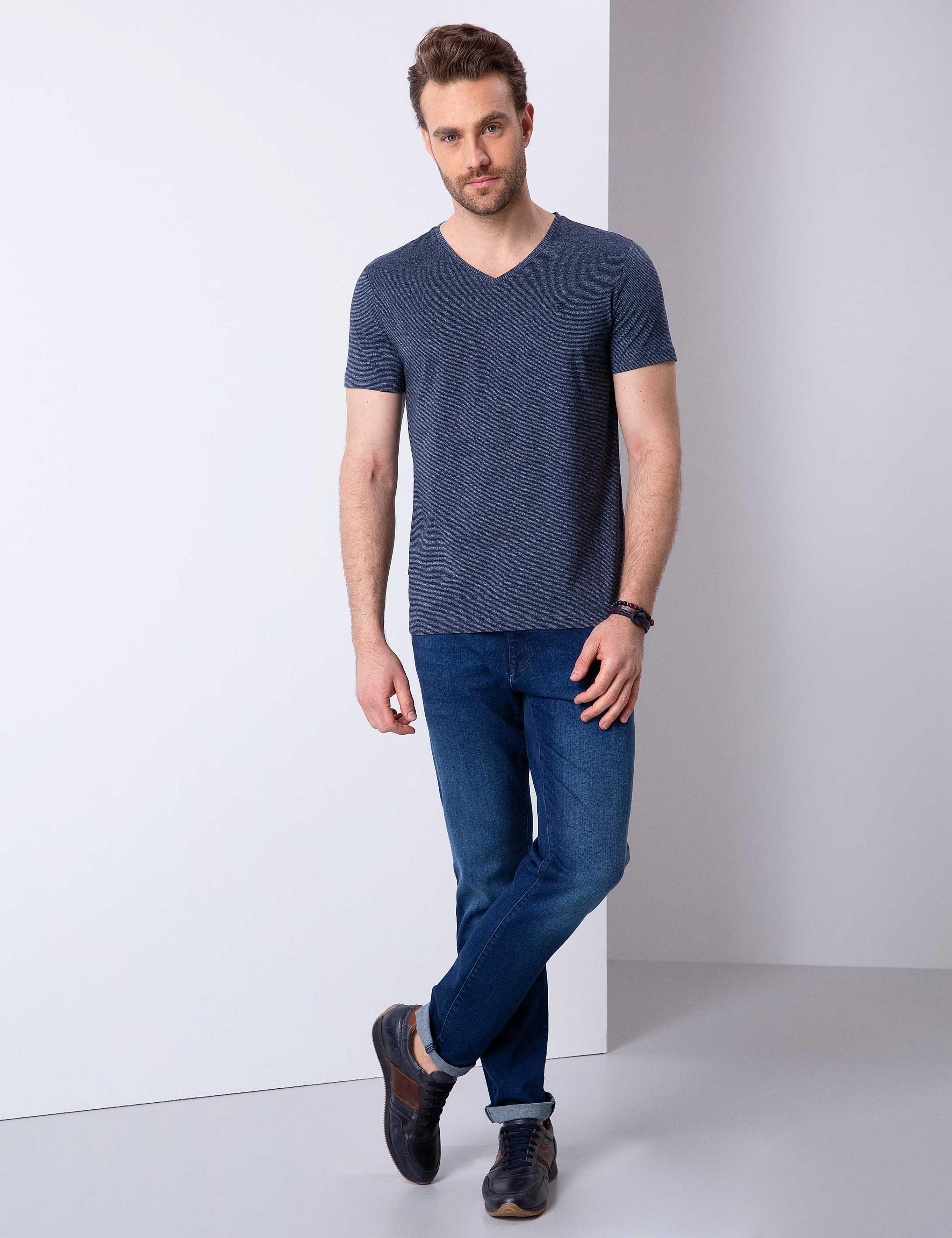 Lacivert Slim Fit T-Shirt