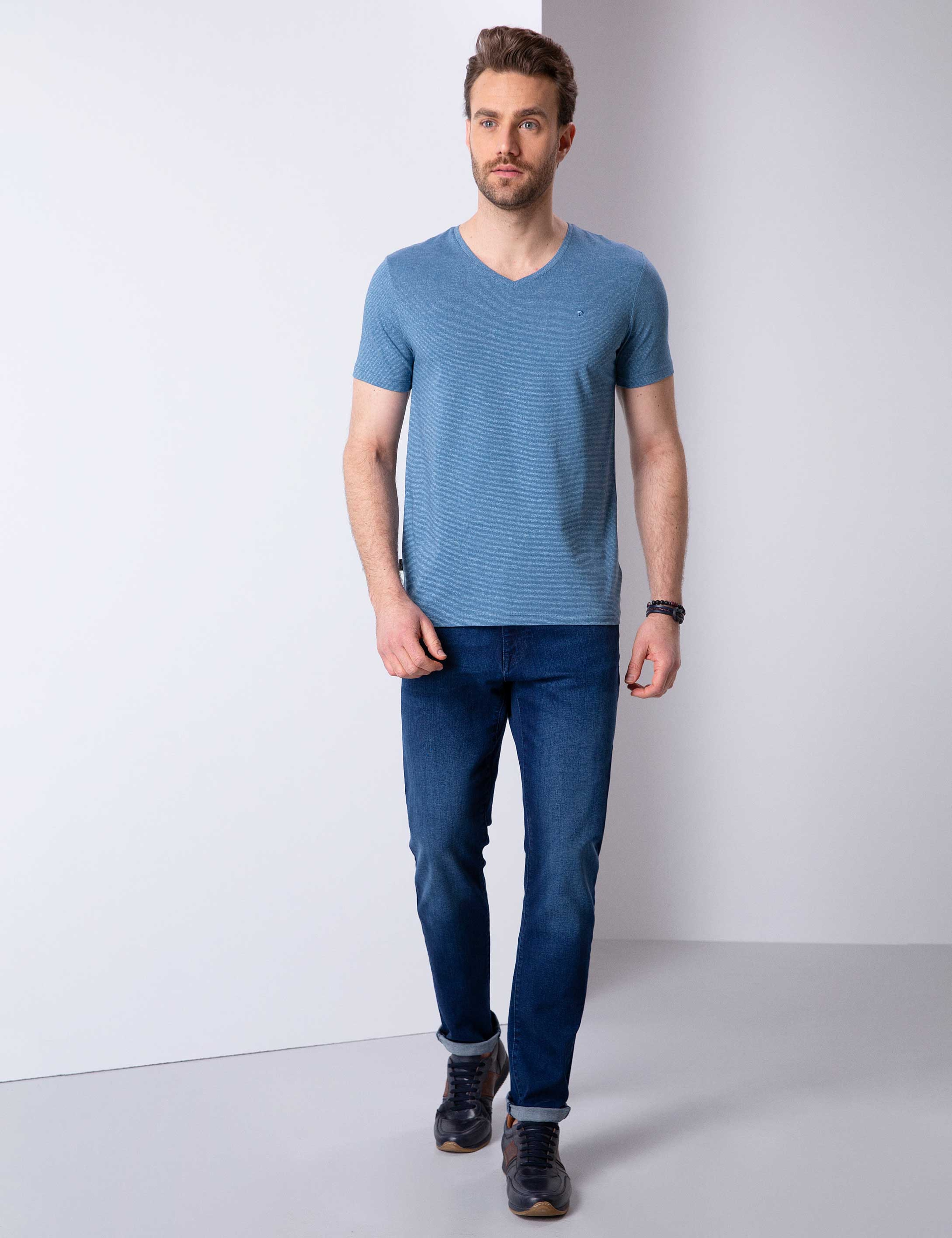 Mavi Slim Fit V Yaka T-Shirt - Image 2