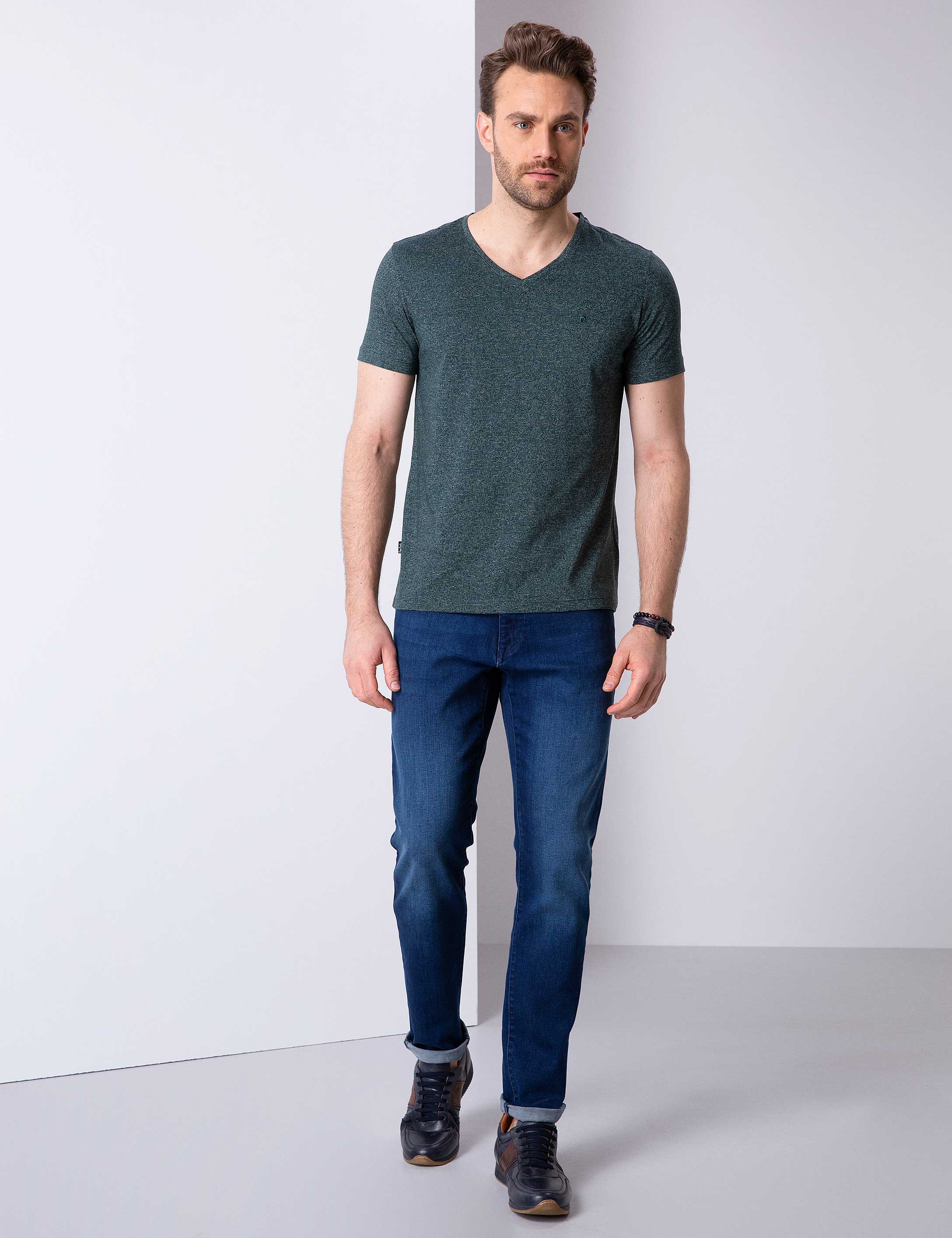 Koyu Yeşil Slim Fit V Yaka T-Shirt