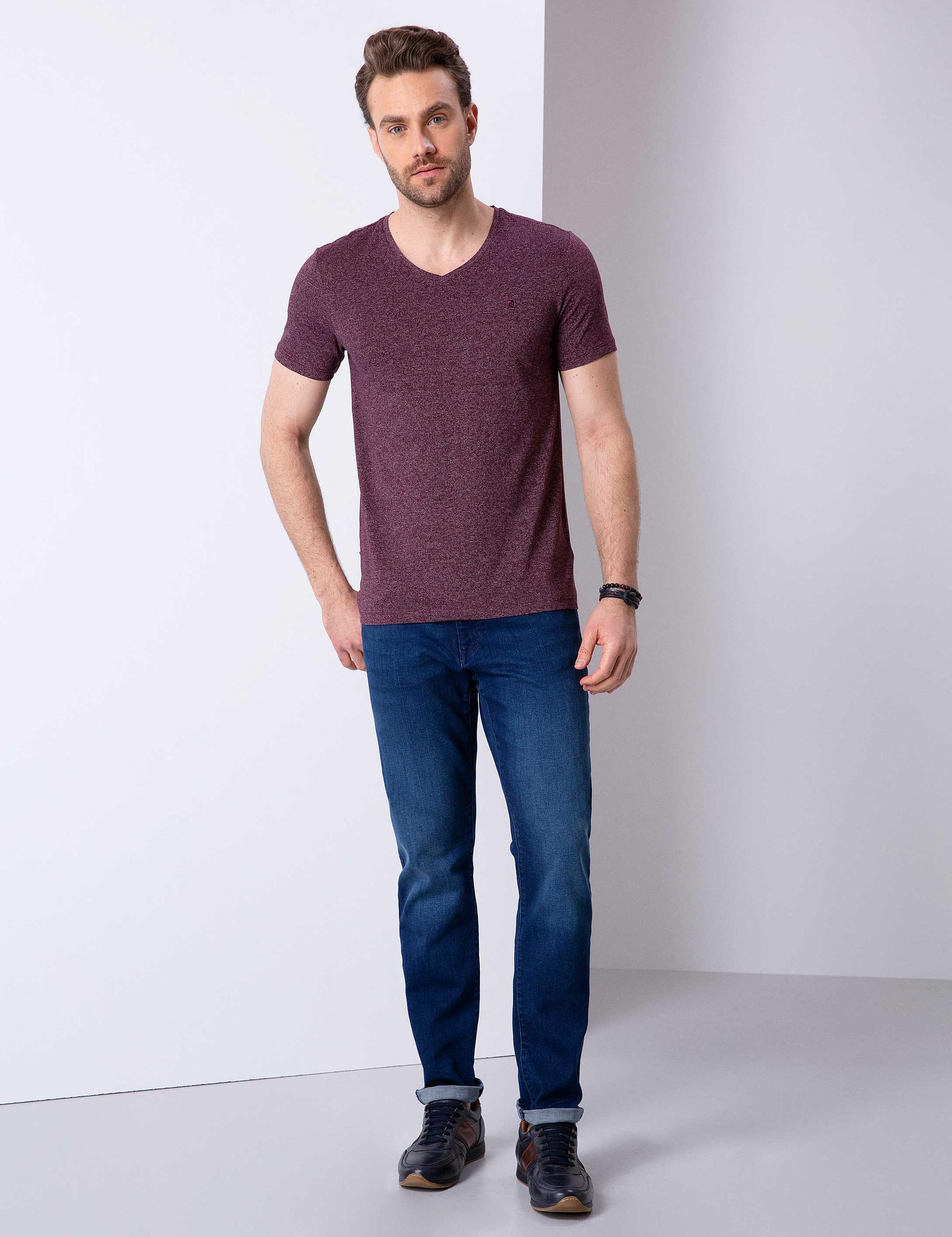 Bordo Slim Fit V Yaka Basic T-Shirt
