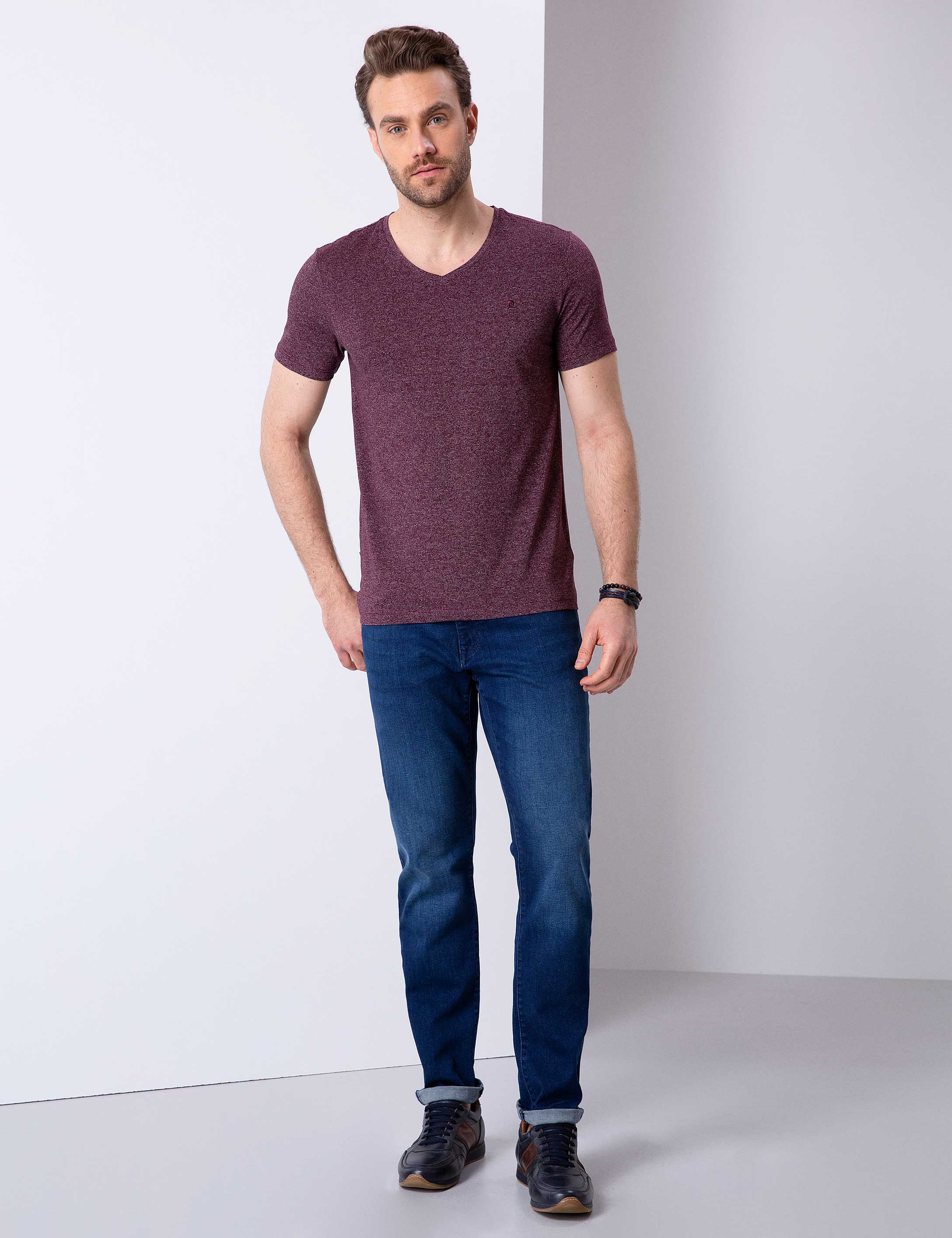 Bordo Slim Fit V Yaka Basic T-Shirt - Image 3
