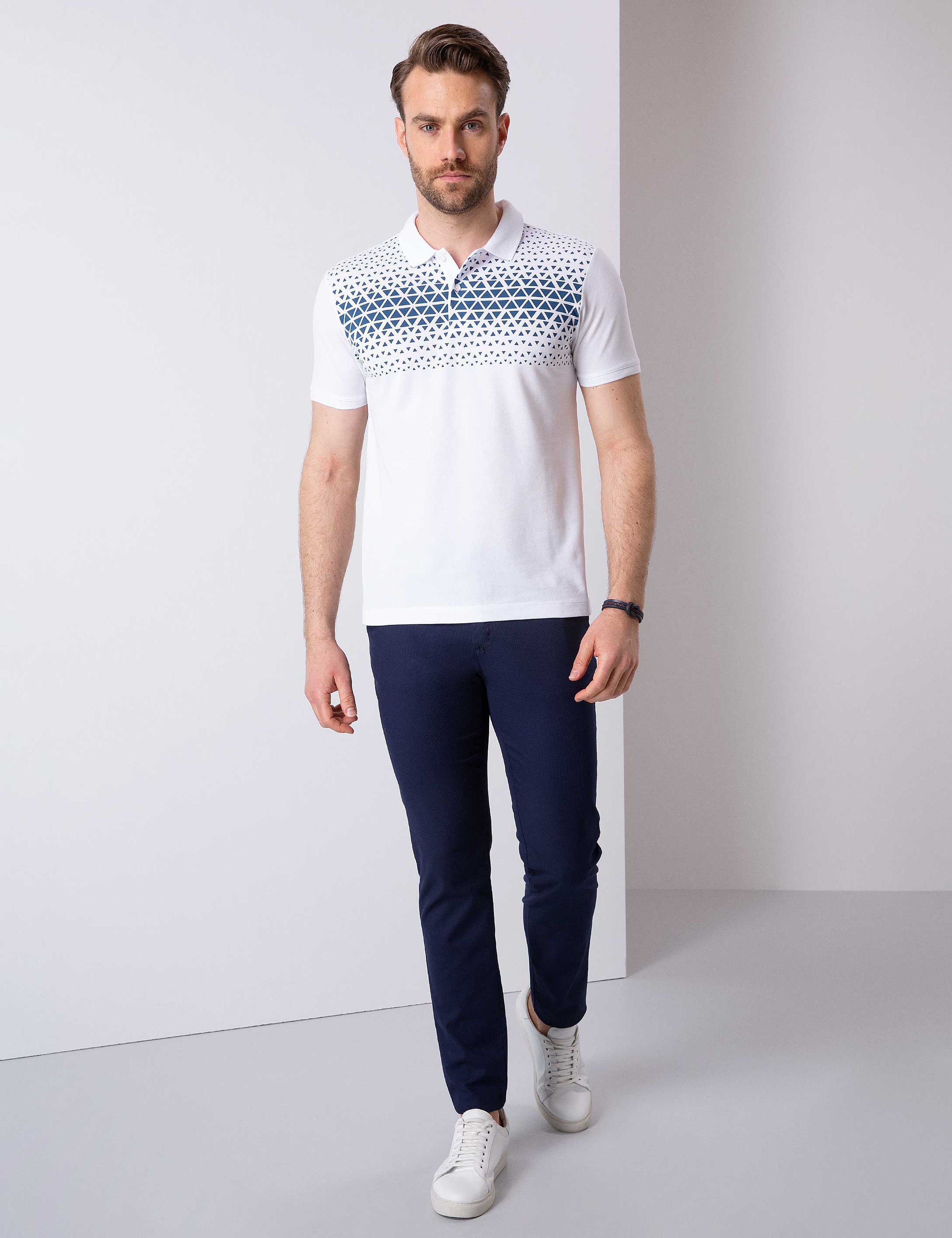 Beyaz Slim Fit T-Shirt - Image 3