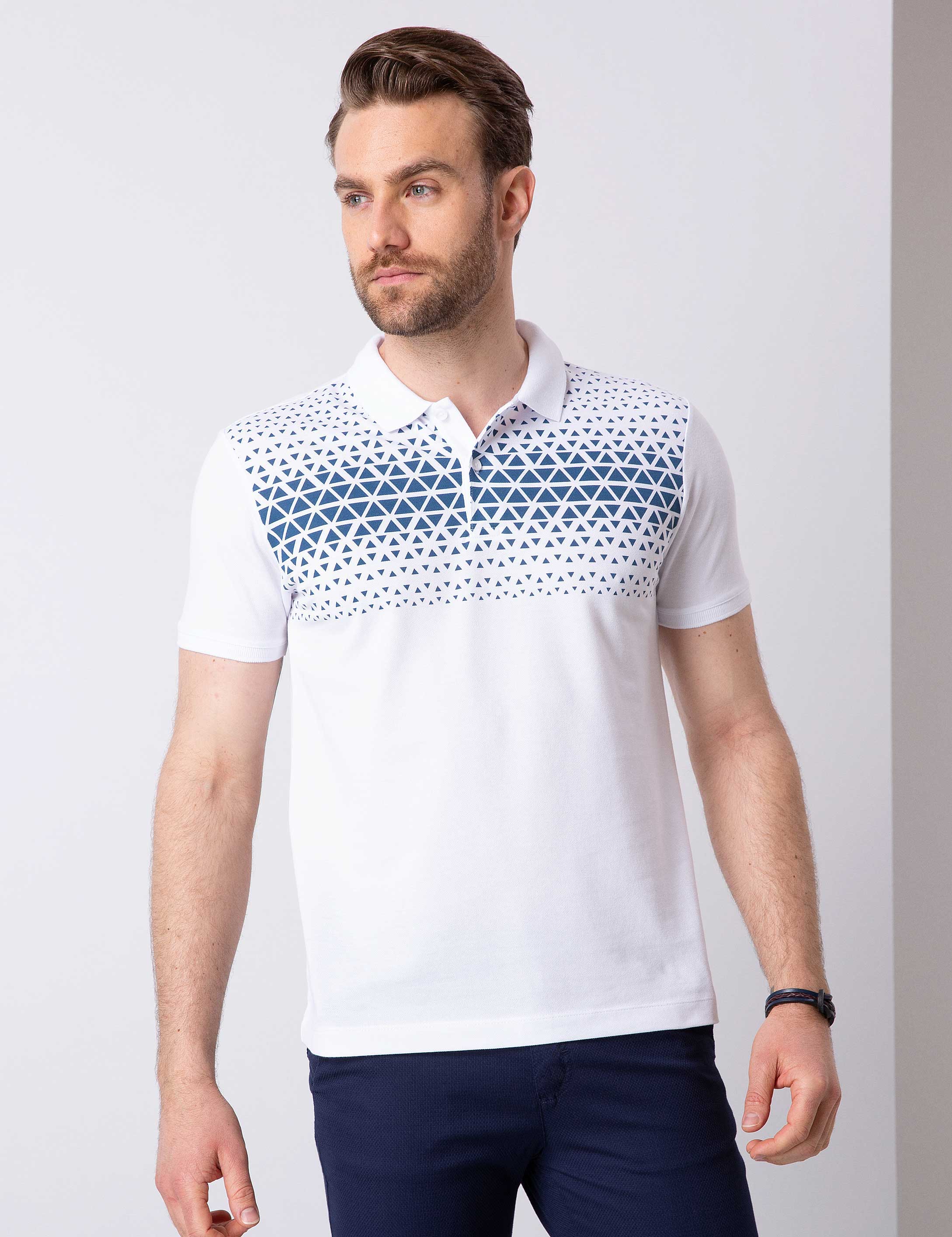 Beyaz Slim Fit T-Shirt