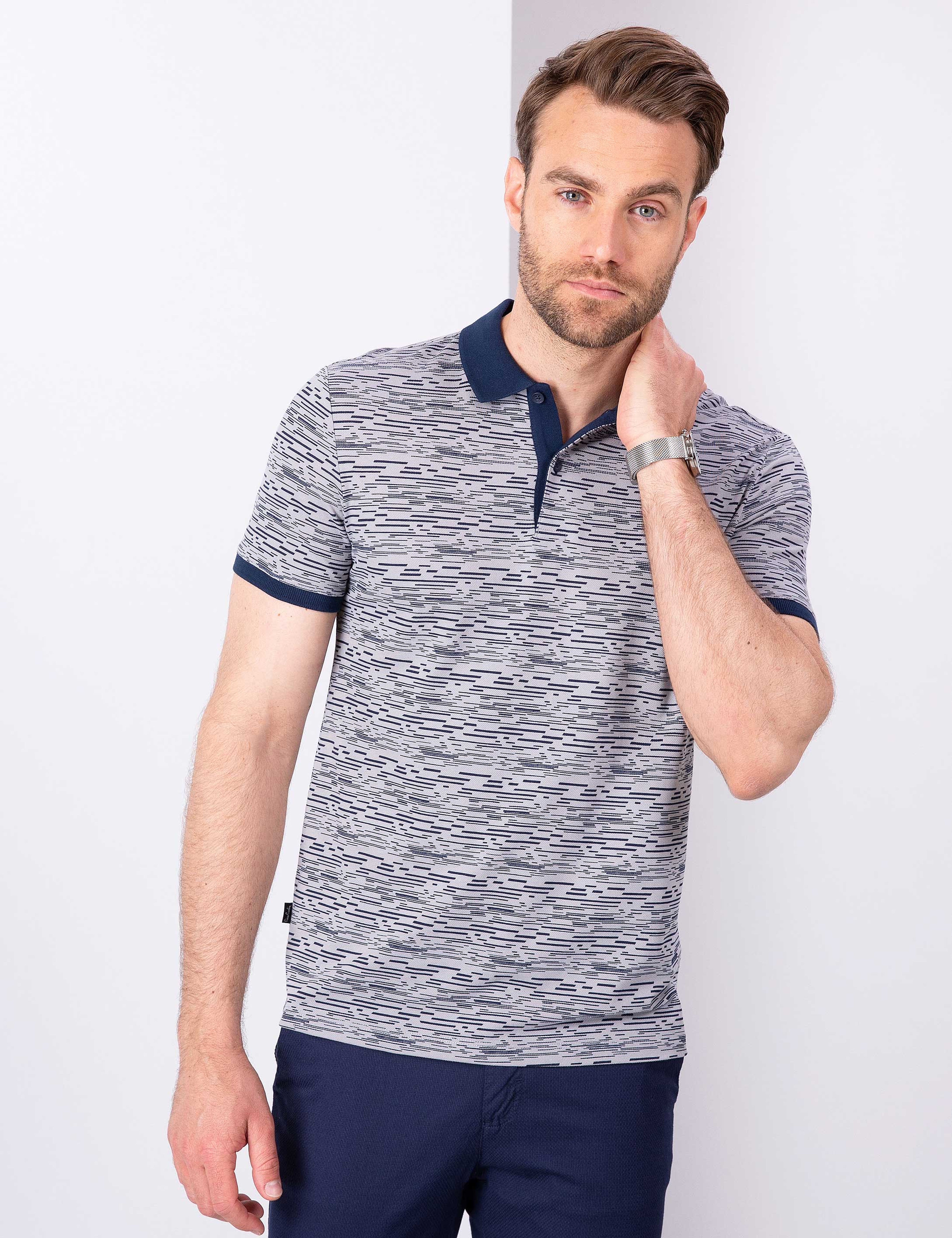 Gri Slim Fit T-Shirt - Image 1
