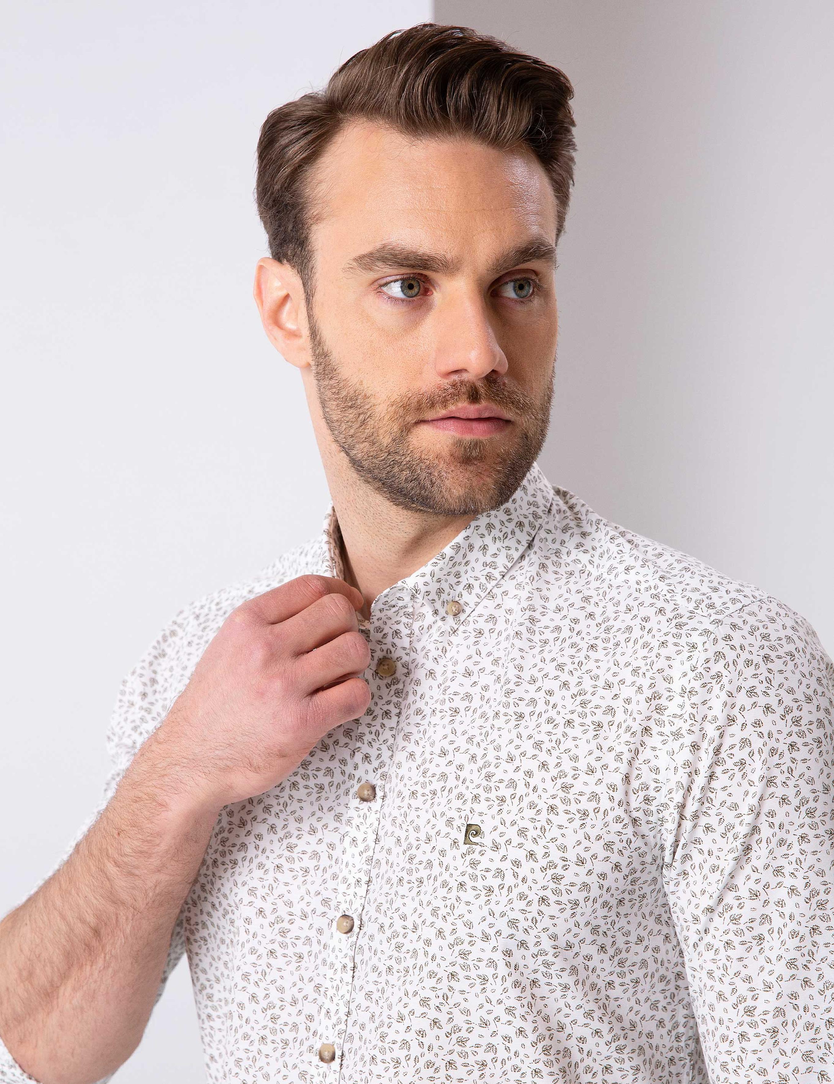 Beyaz Slim Fit Gömlek