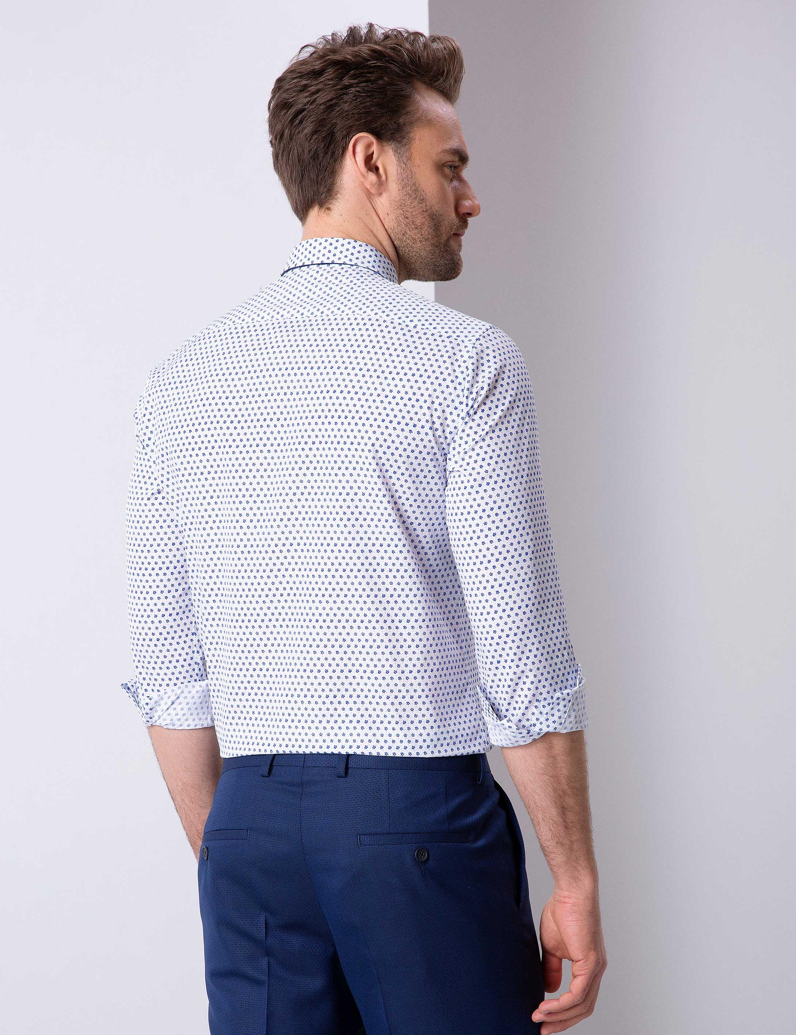 Beyaz Slim Fit Gömlek