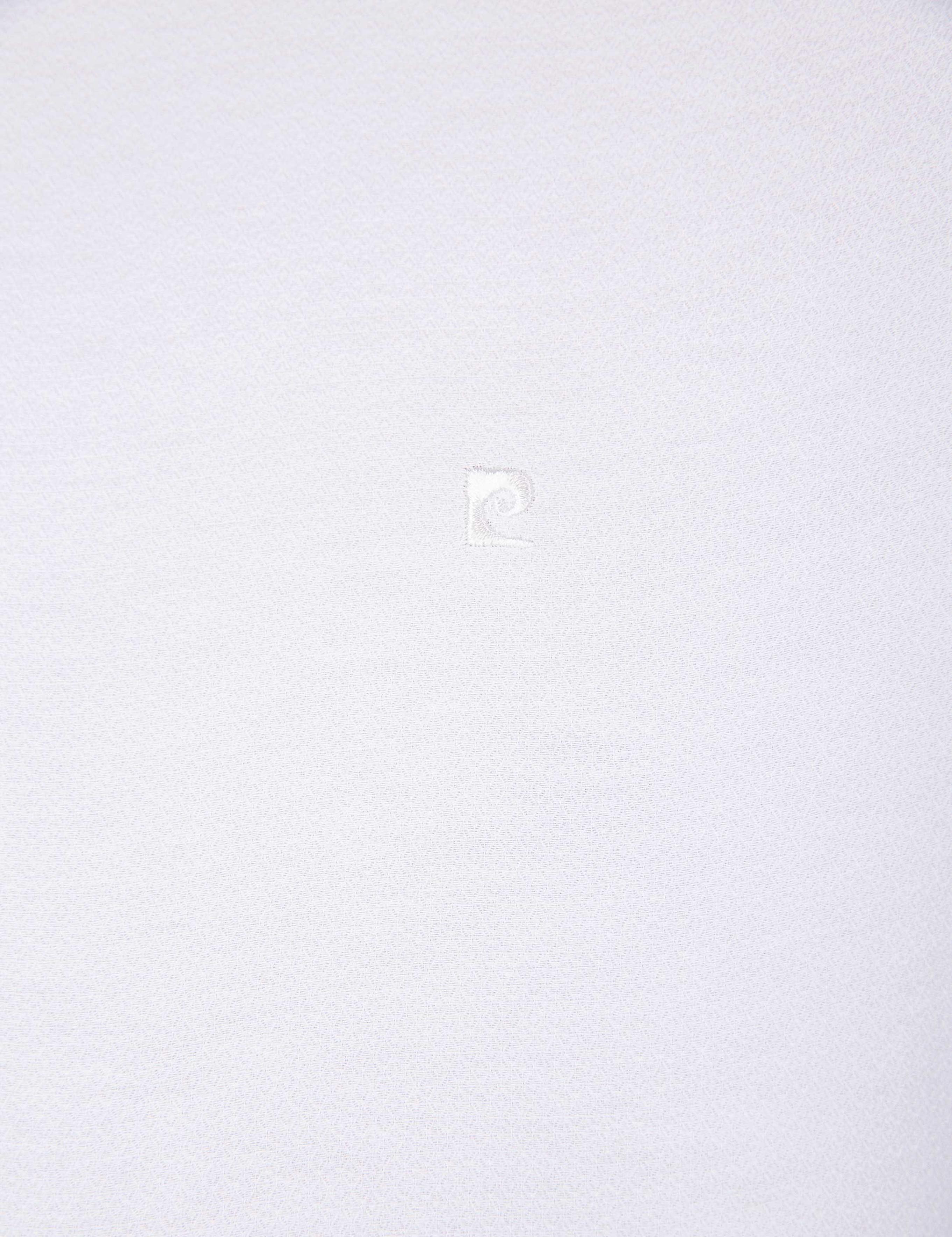 Beyaz Slim Fit Armürlü Gömlek