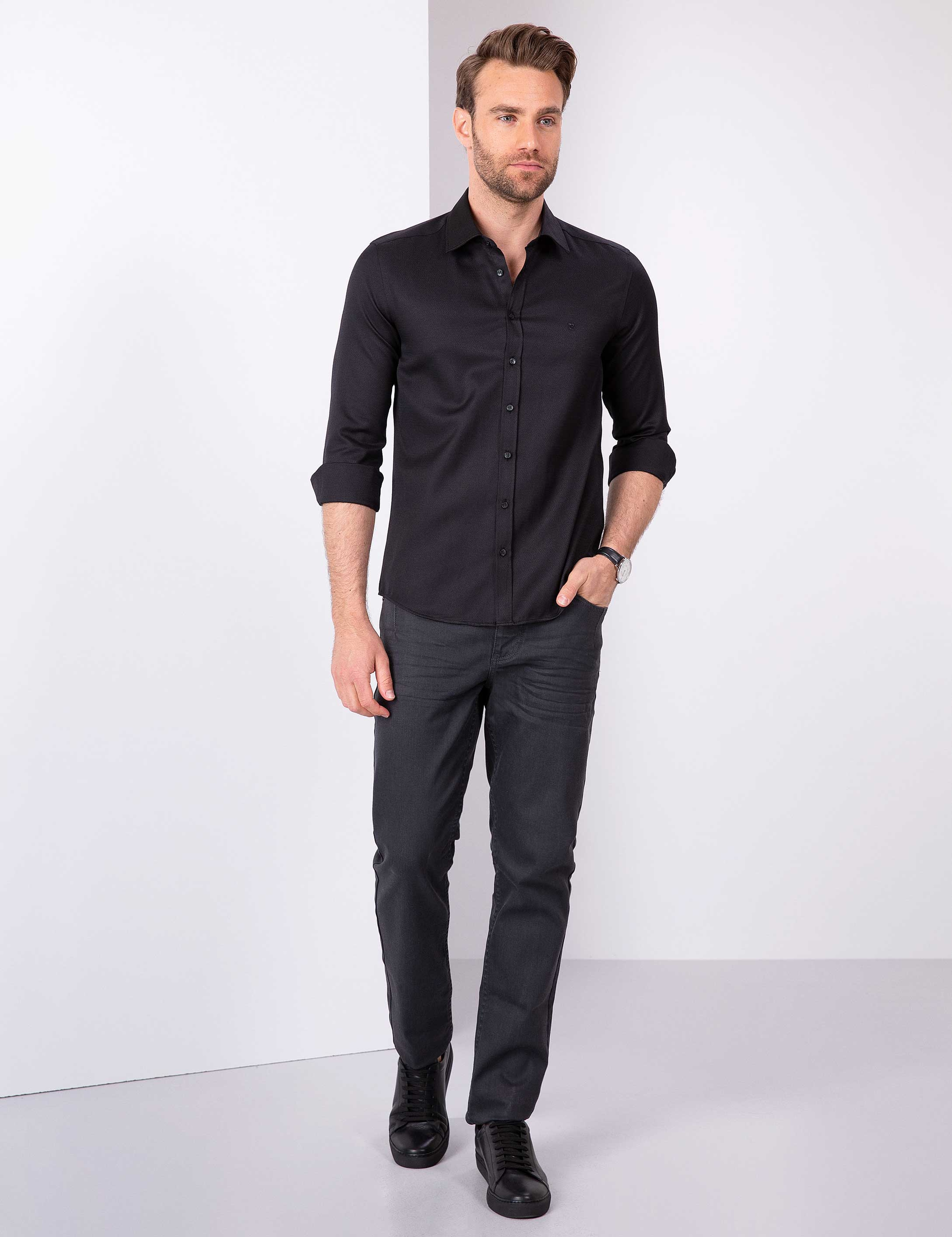 Siyah Slim Fit Armürlü Gömlek - Image 4