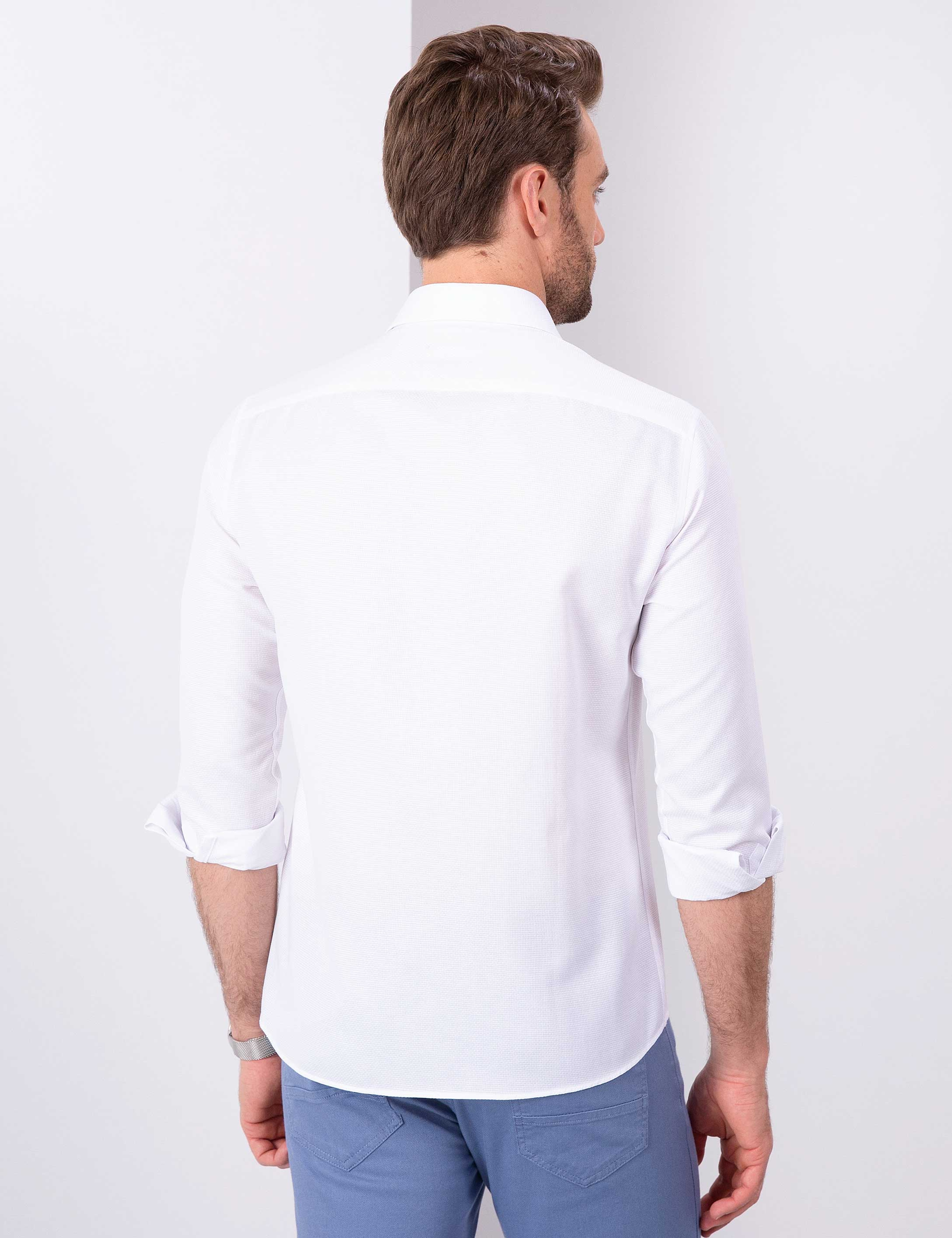 Beyaz Slim Fit Armürlü Gömlek