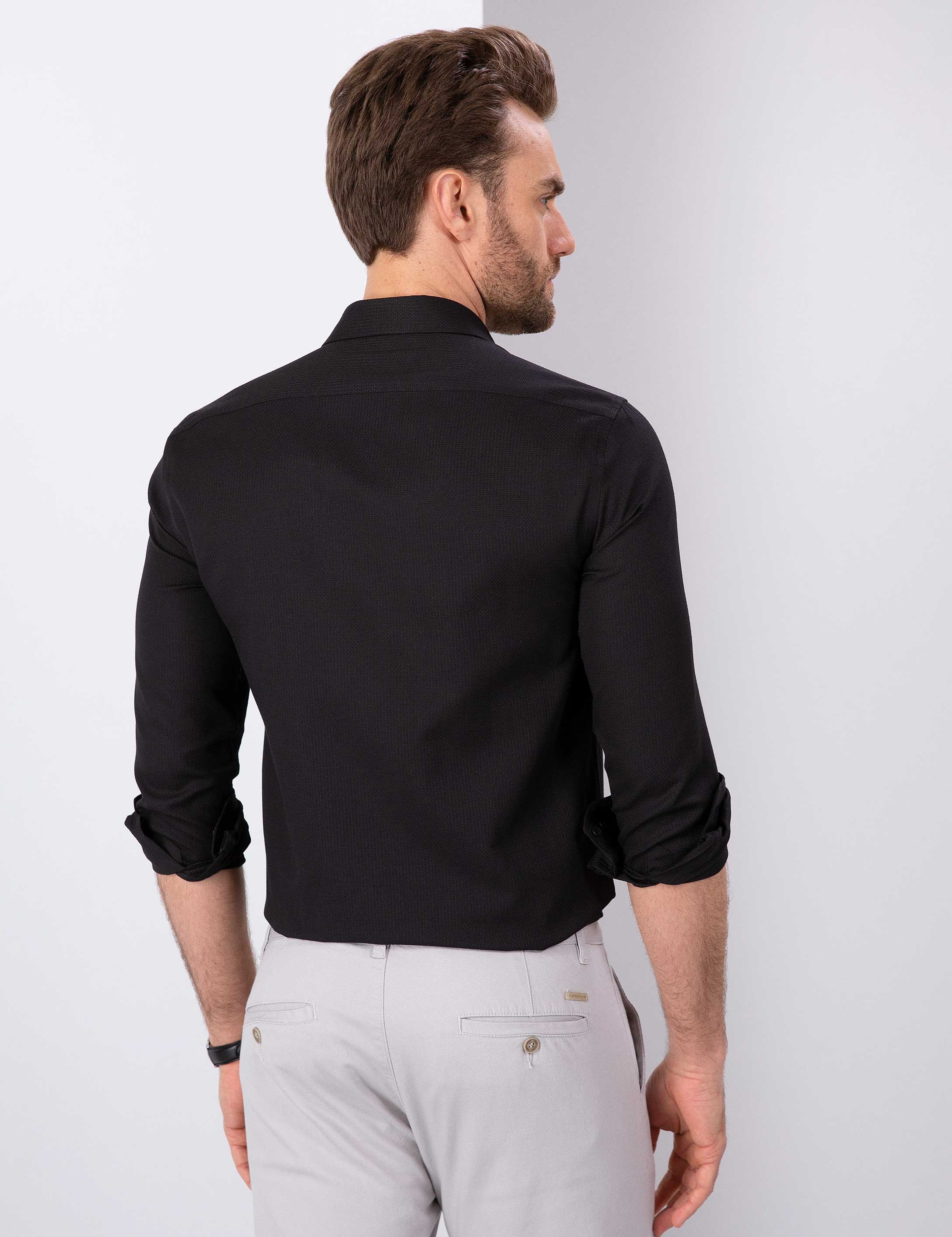 Siyah Slim Fit Armürlü Gömlek - Image 3