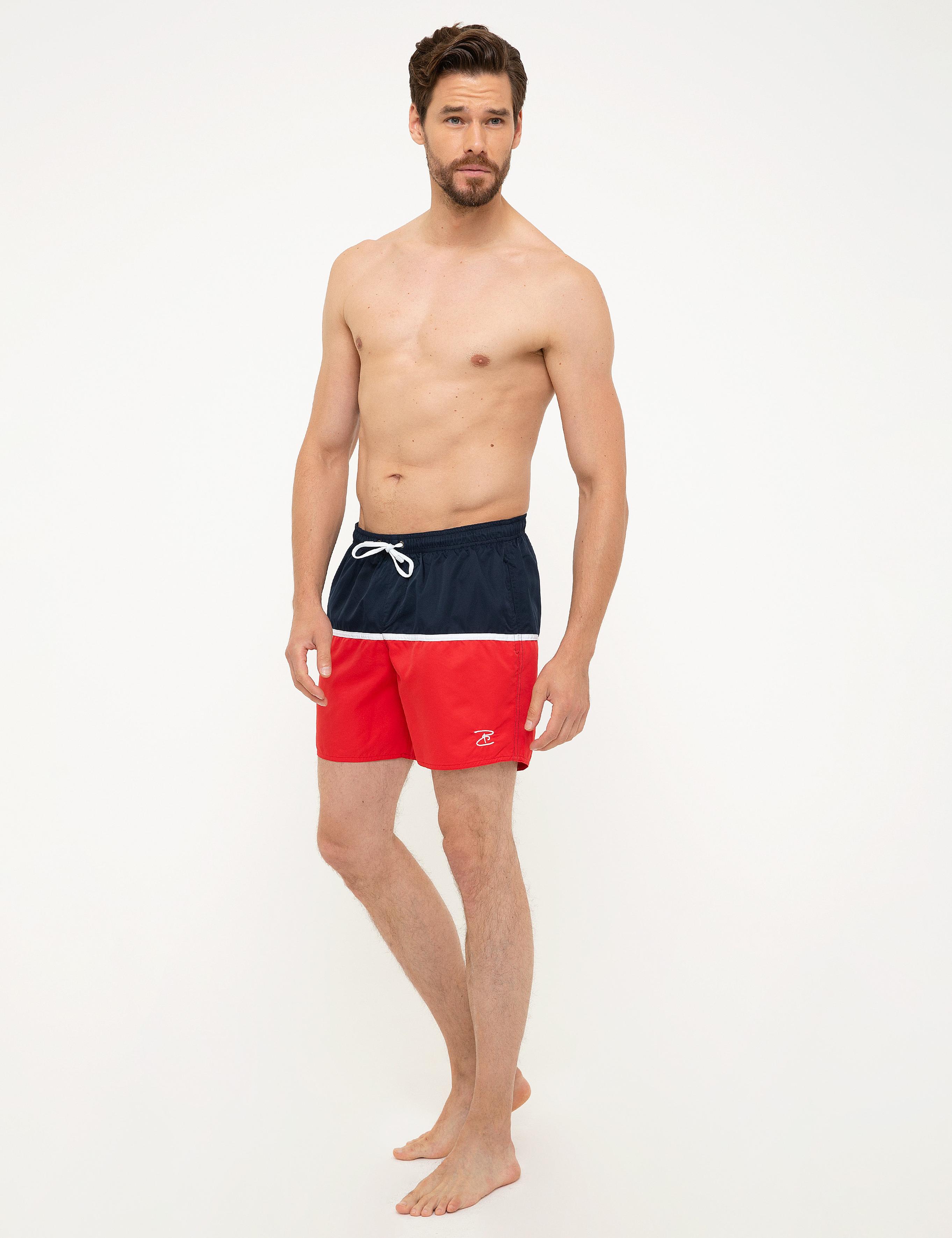 Kırmızı Deniz Şortu