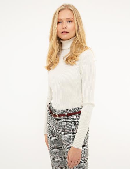 Ekru Slim Fit Balıkçı Yaka Triko Kazak - 50210396042