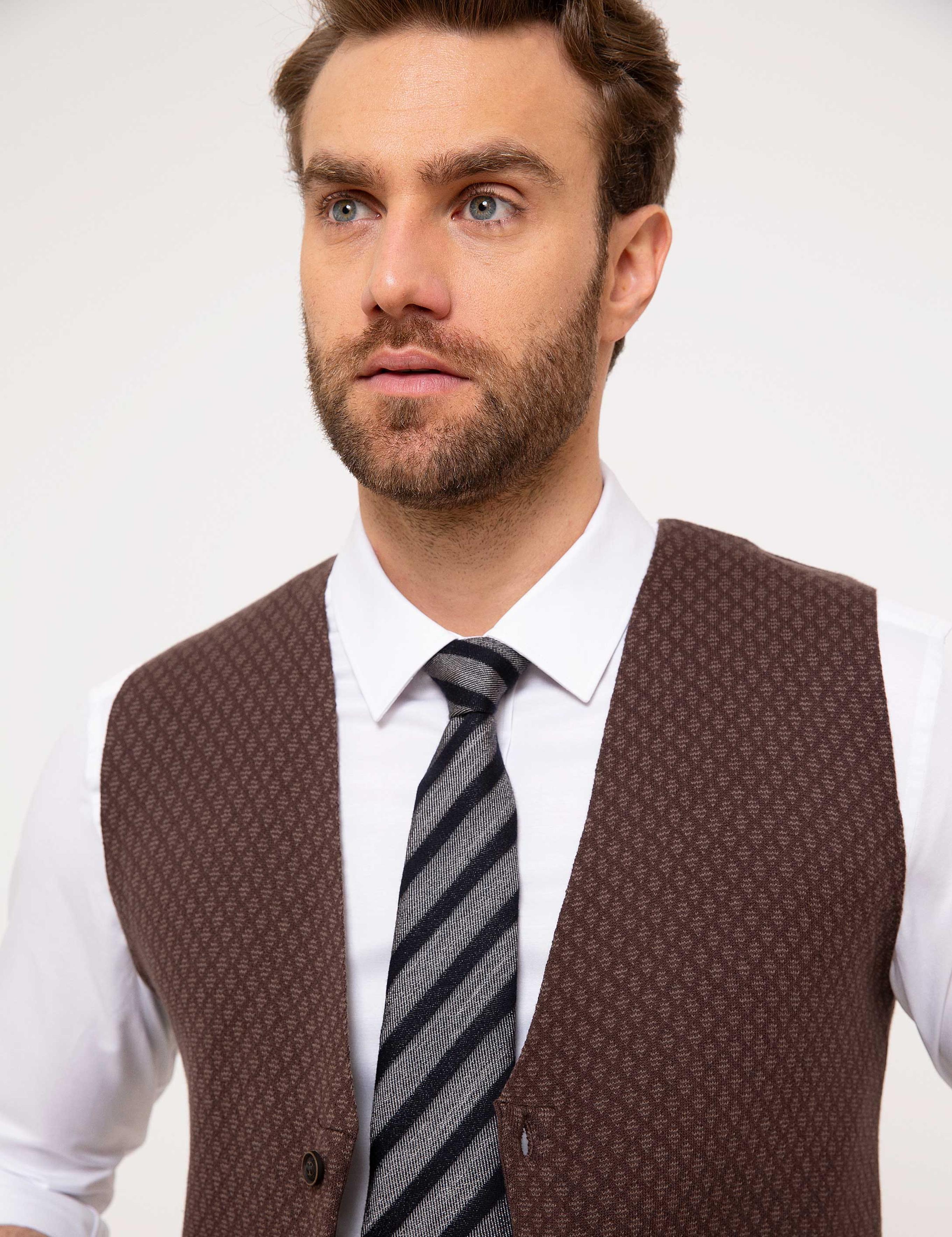 Kahverengi Slim Fit Triko Yelek