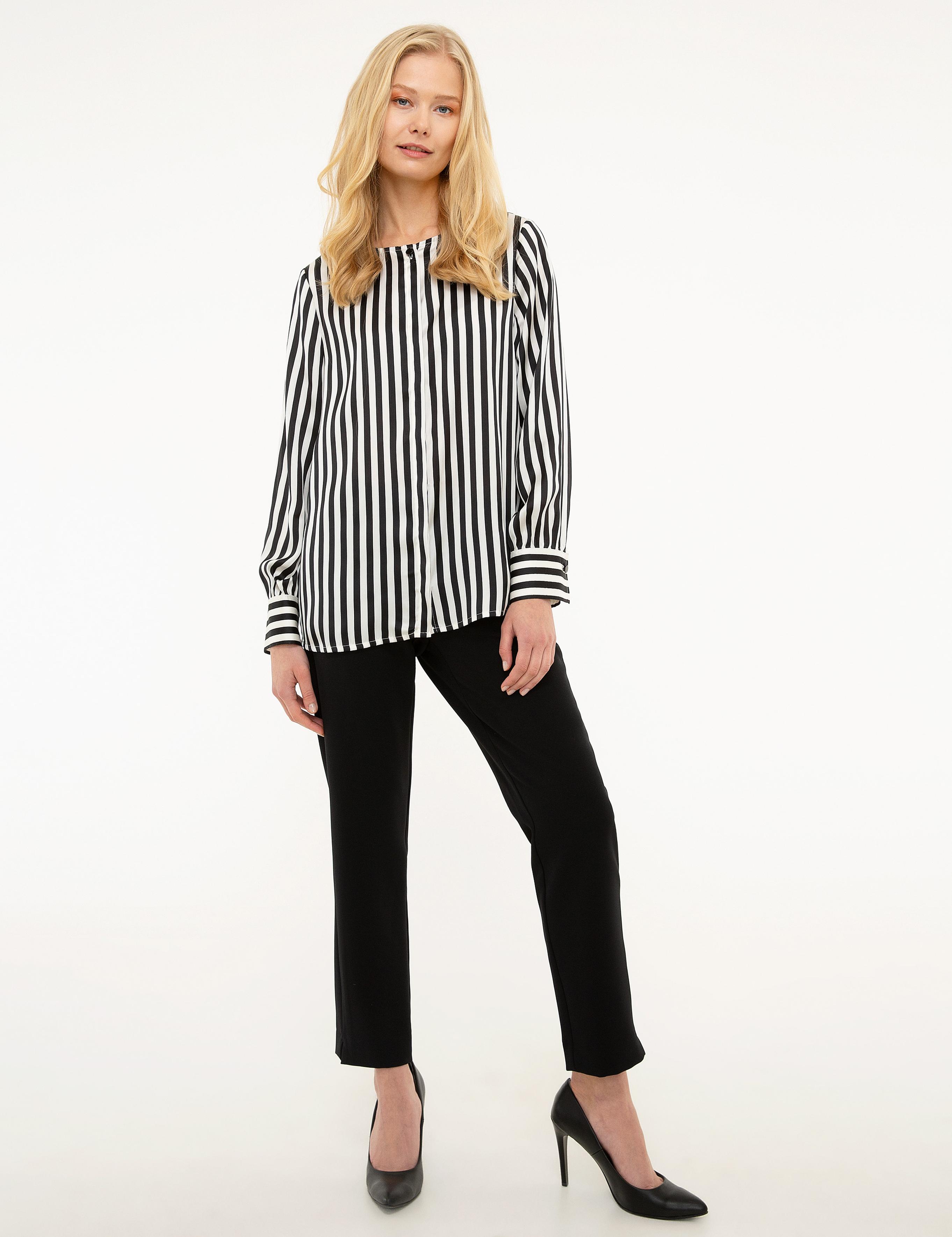 Siyah Çizgili Uzun Kollu Gömlek