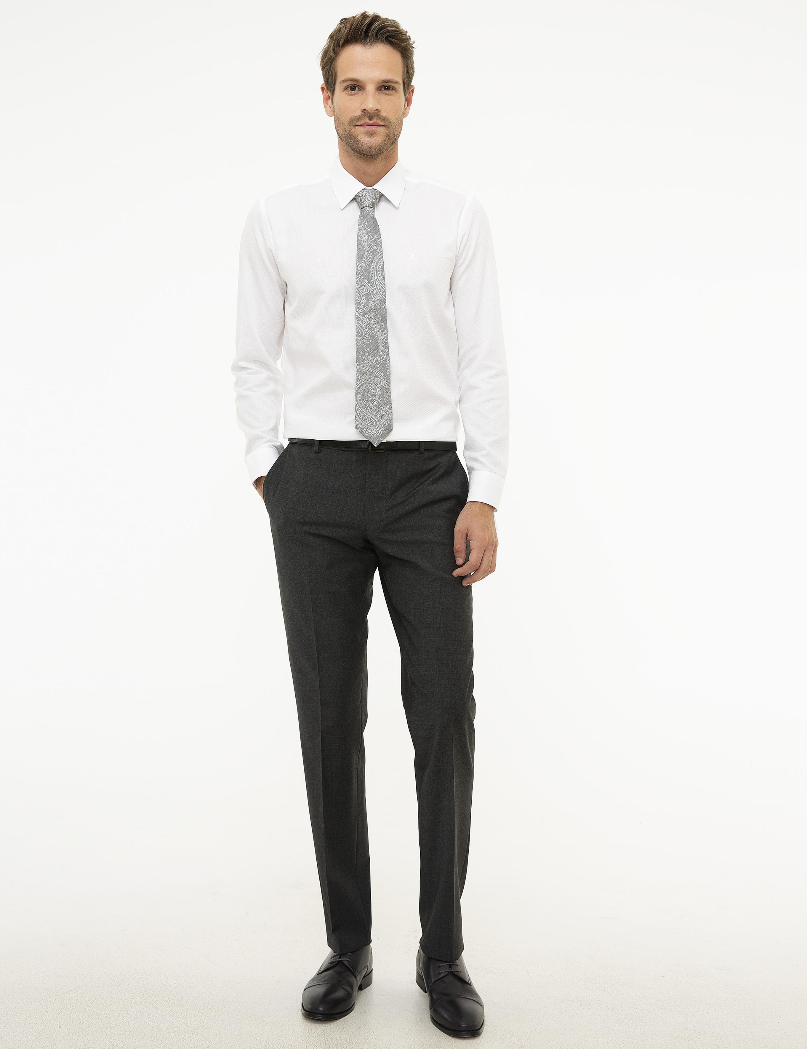 Beyaz Regular Fit Armürlü Gömlek