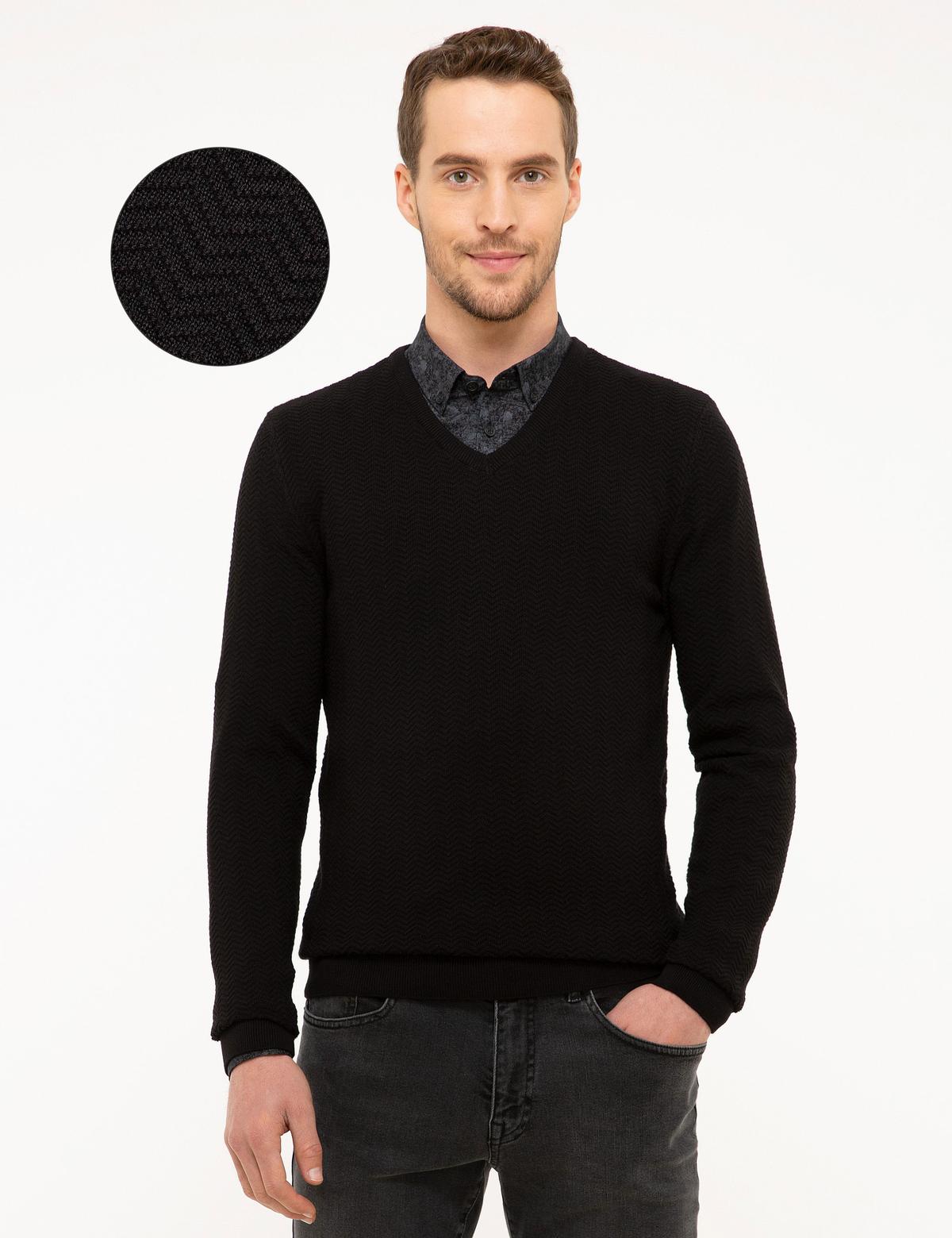 Siyah Slim Fit V Yaka Triko Kazak