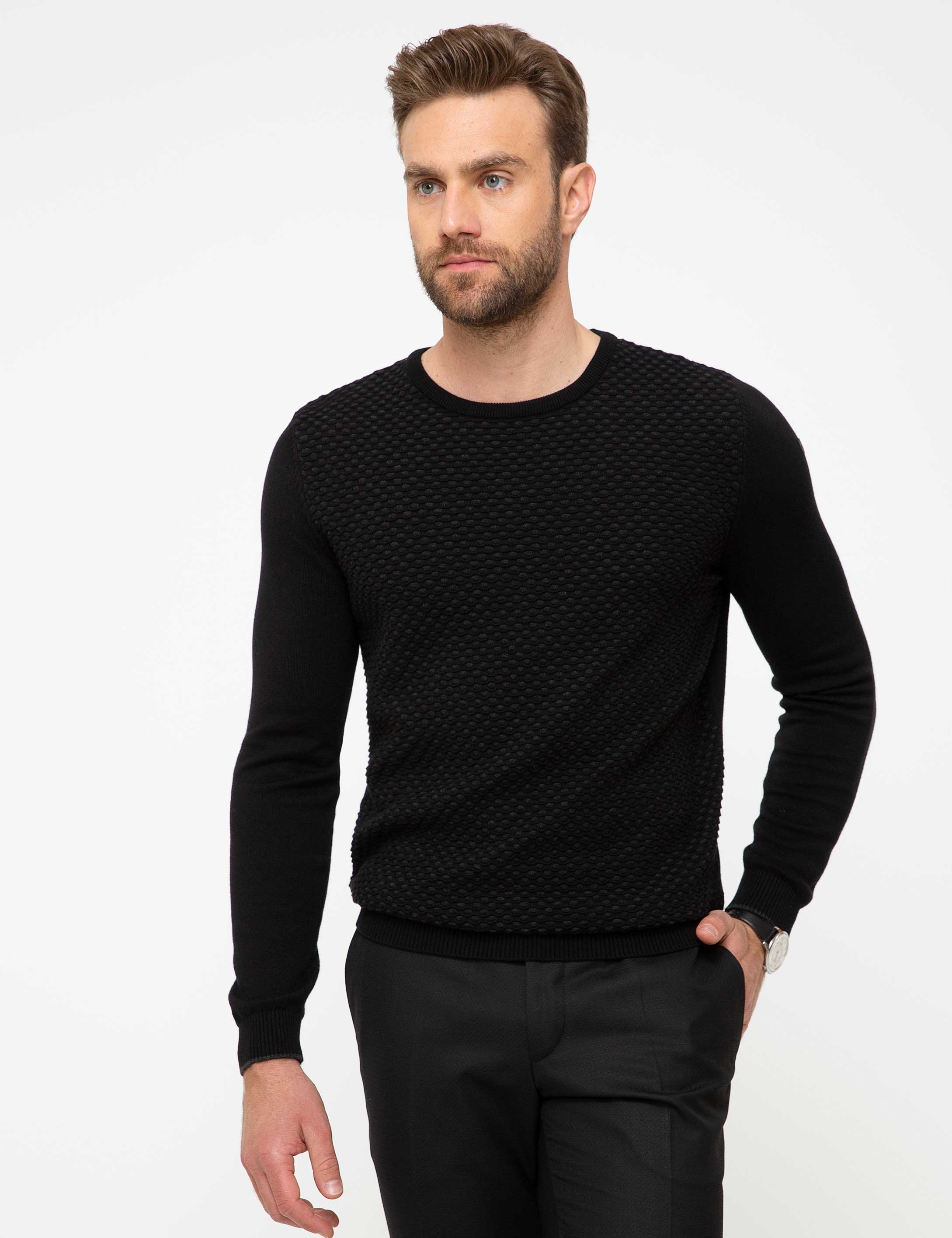 Siyah Slim Fit Kazak