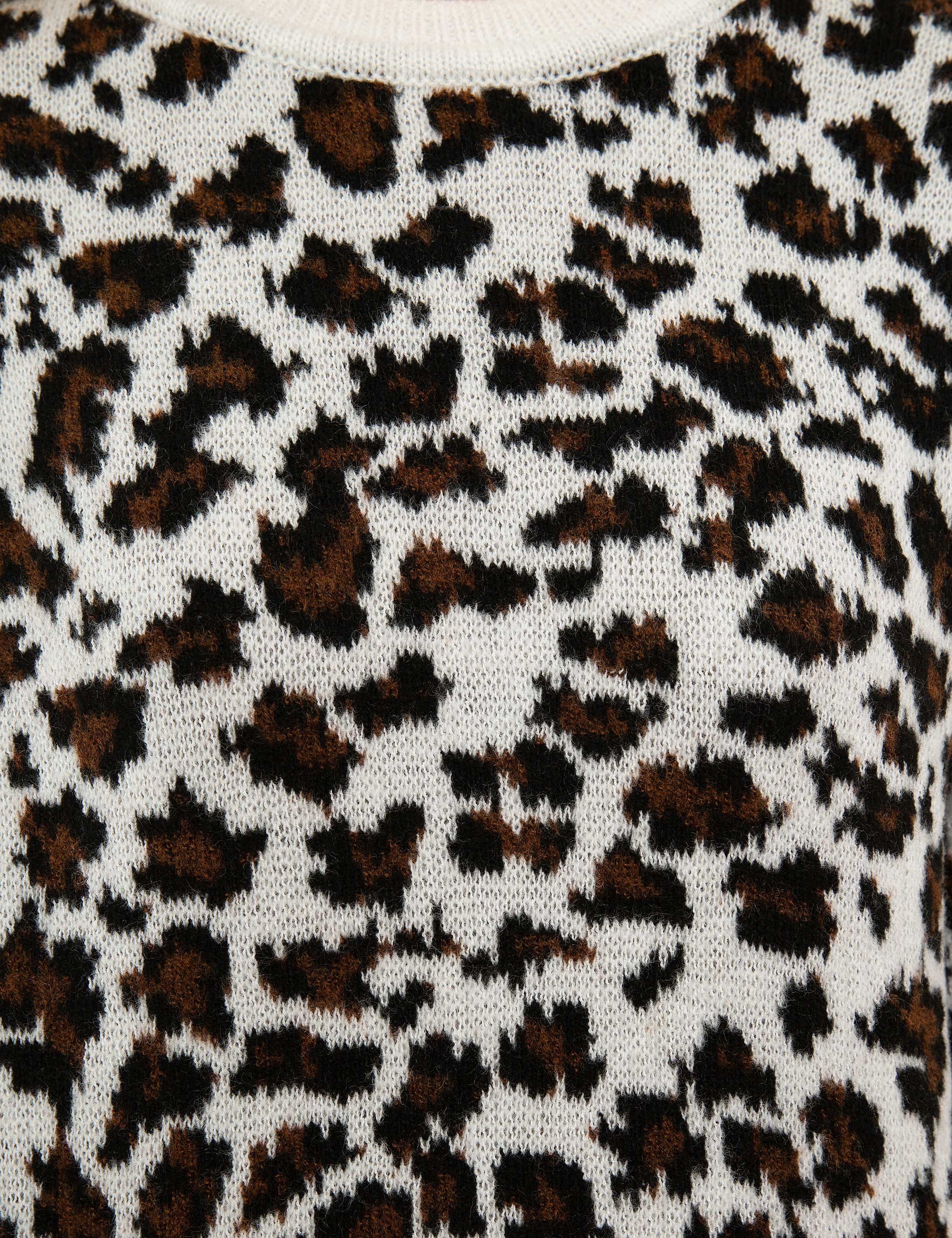Beyaz Comfort Fit Kazak - Image 6