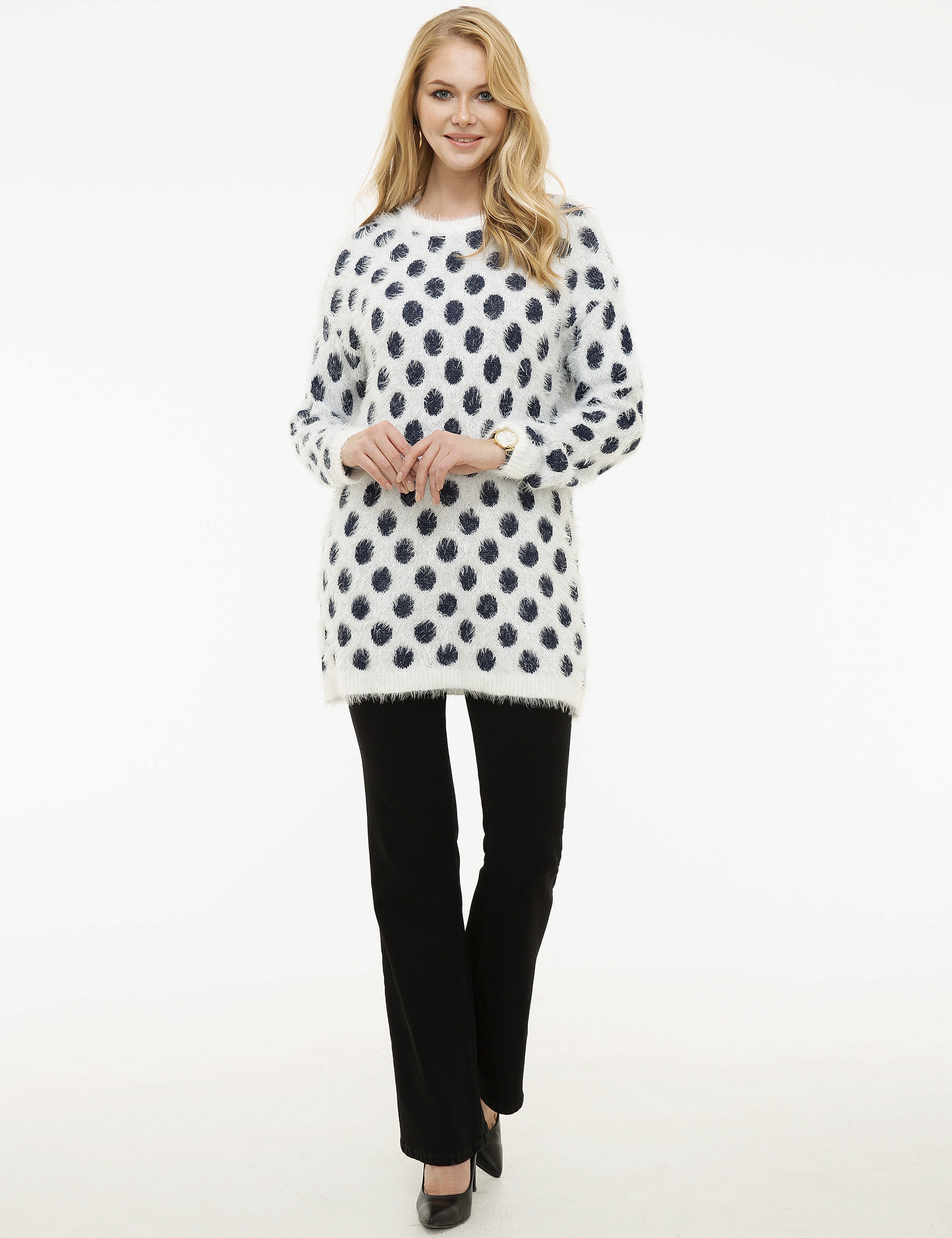 Beyaz Oversize Kazak