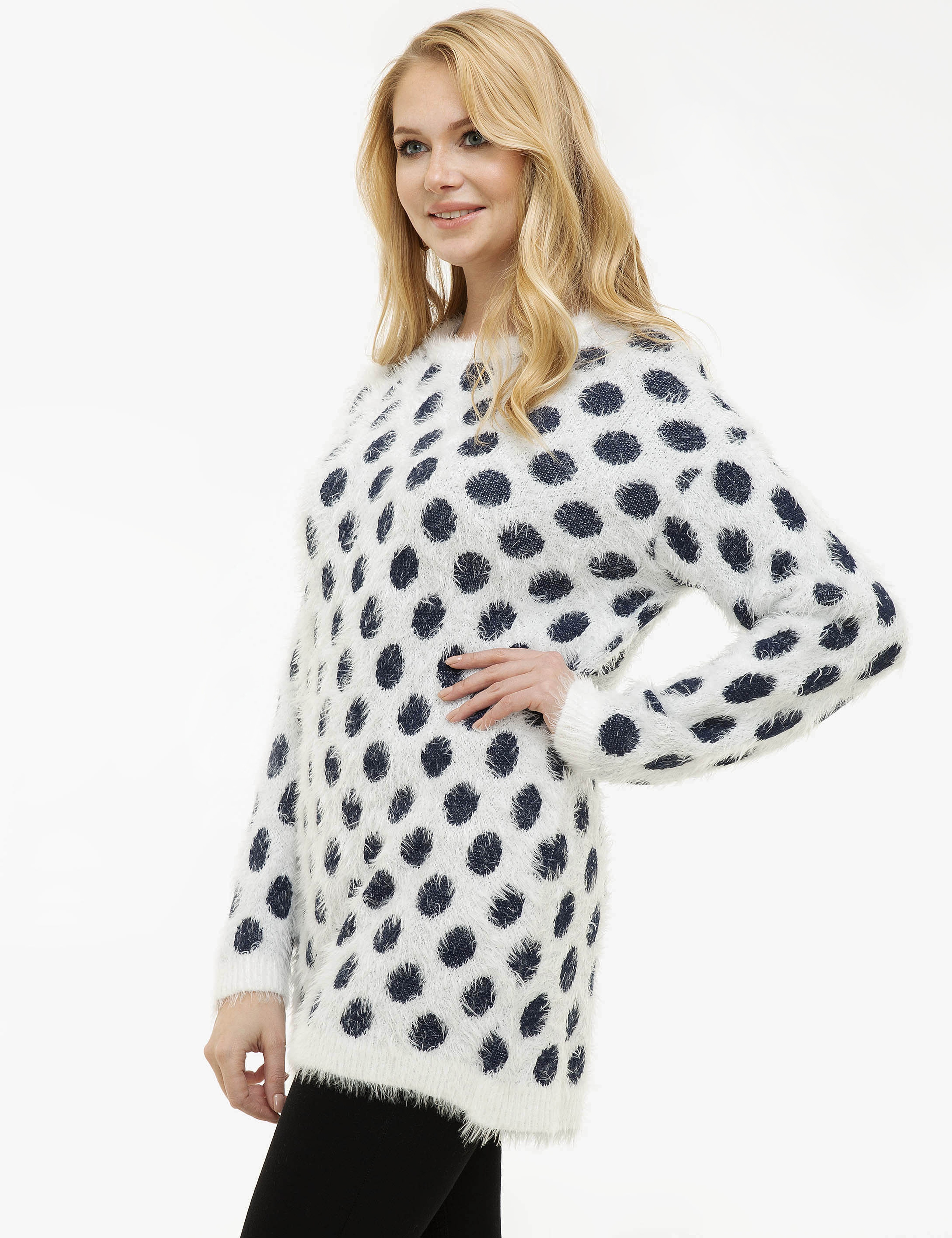 Beyaz Oversize Kazak