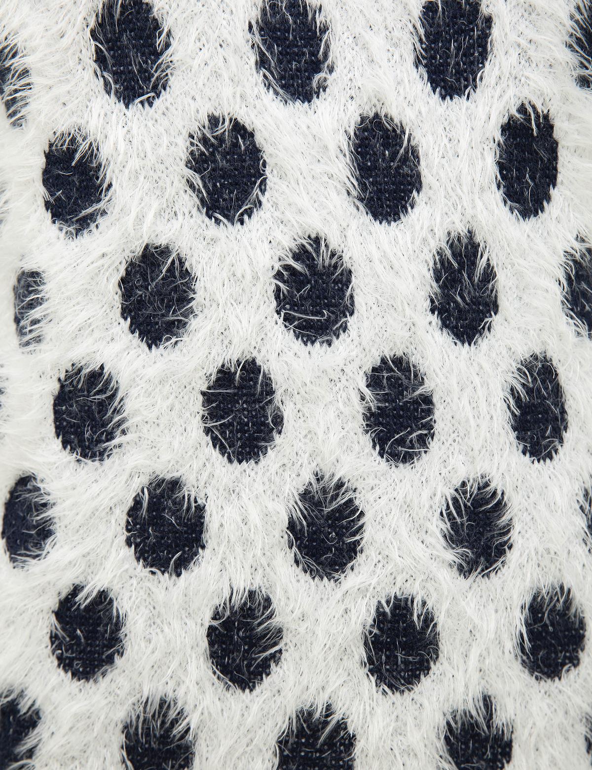 Beyaz Oversize Kazak - 50211959049