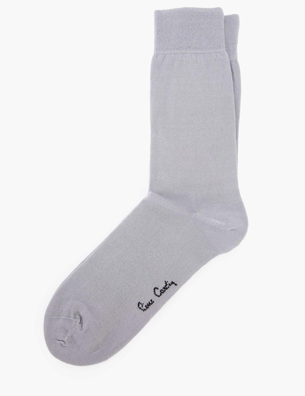 Gri Çorap