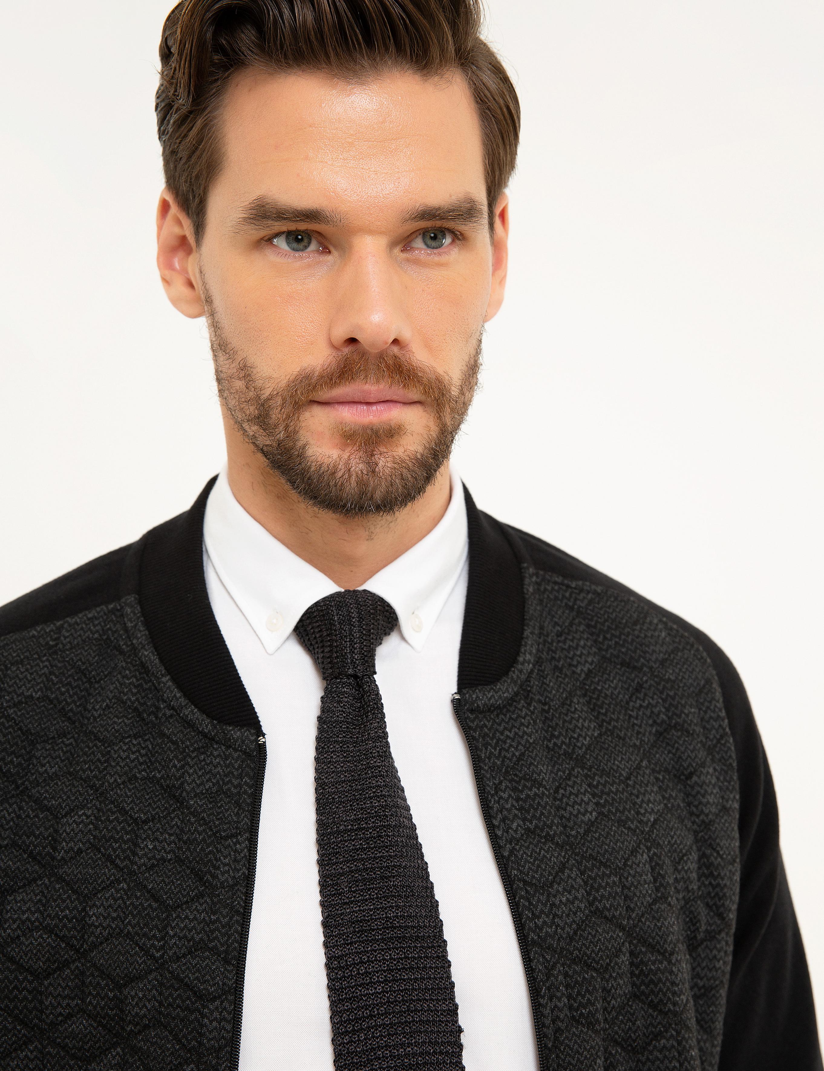 Siyah Slim Fit Sweatshirt