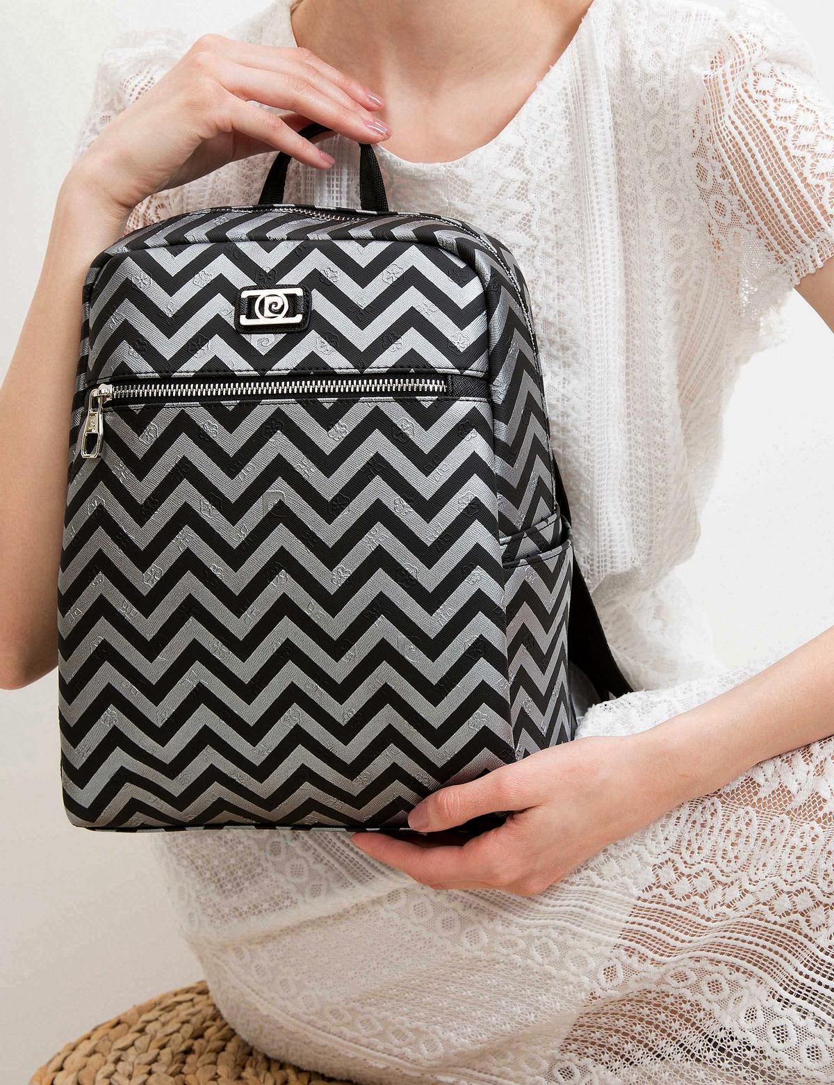 Kadın Sırt Çantası