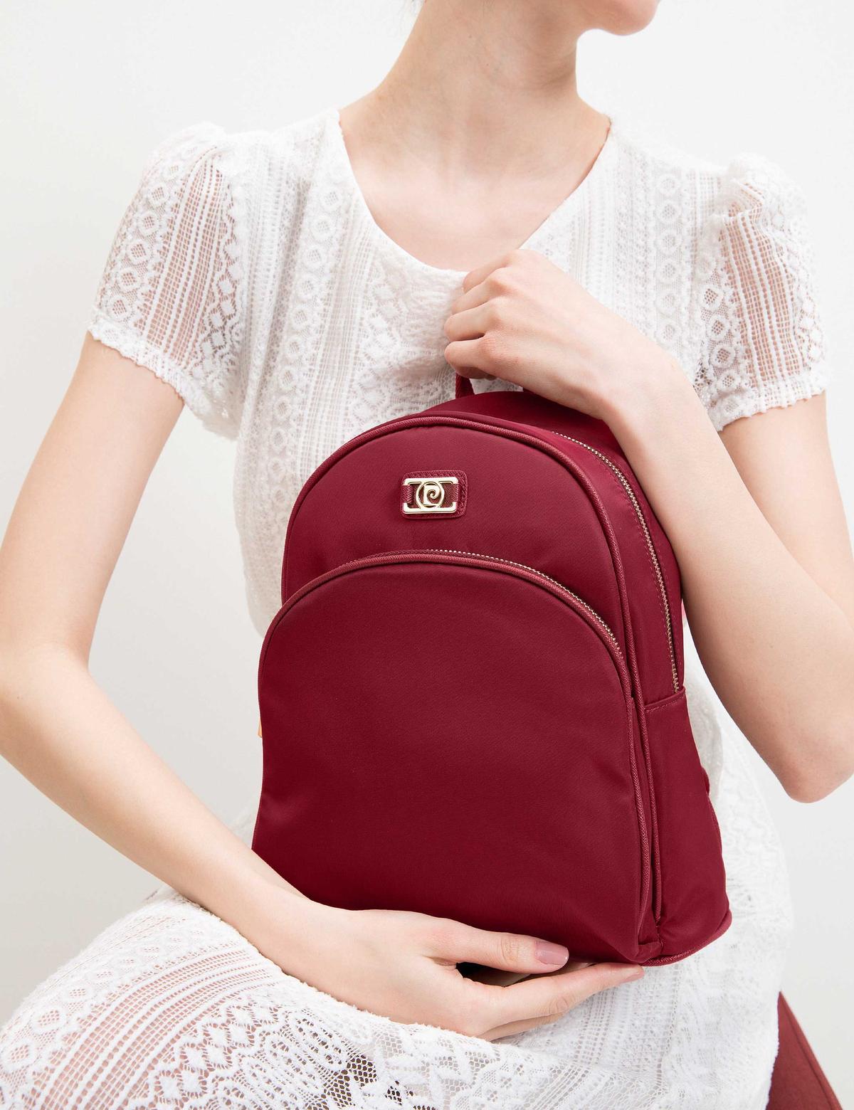 Kadın Sırt Çantası