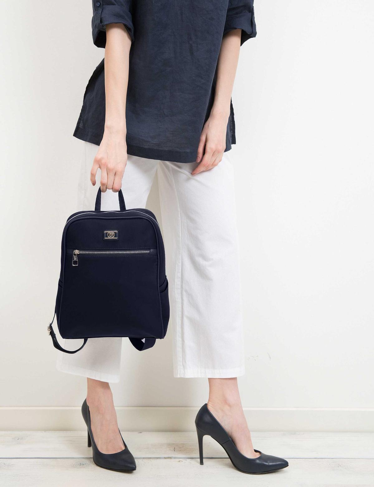 Kadın Sırt Çantası