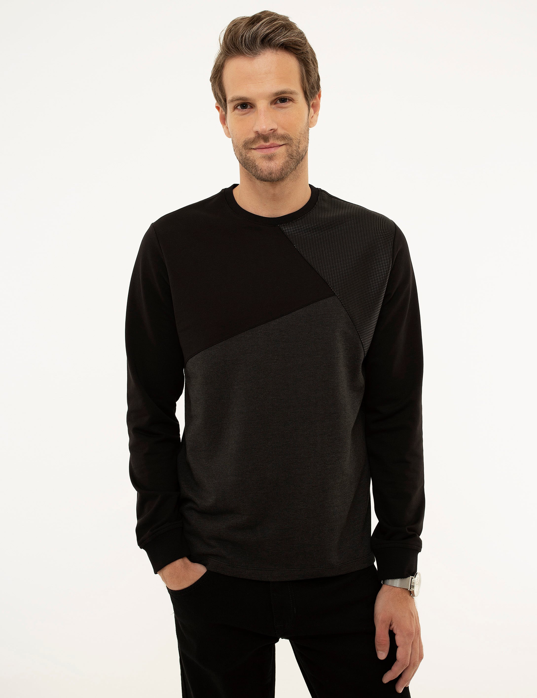 Siyah Standart Fit Sweatshirt