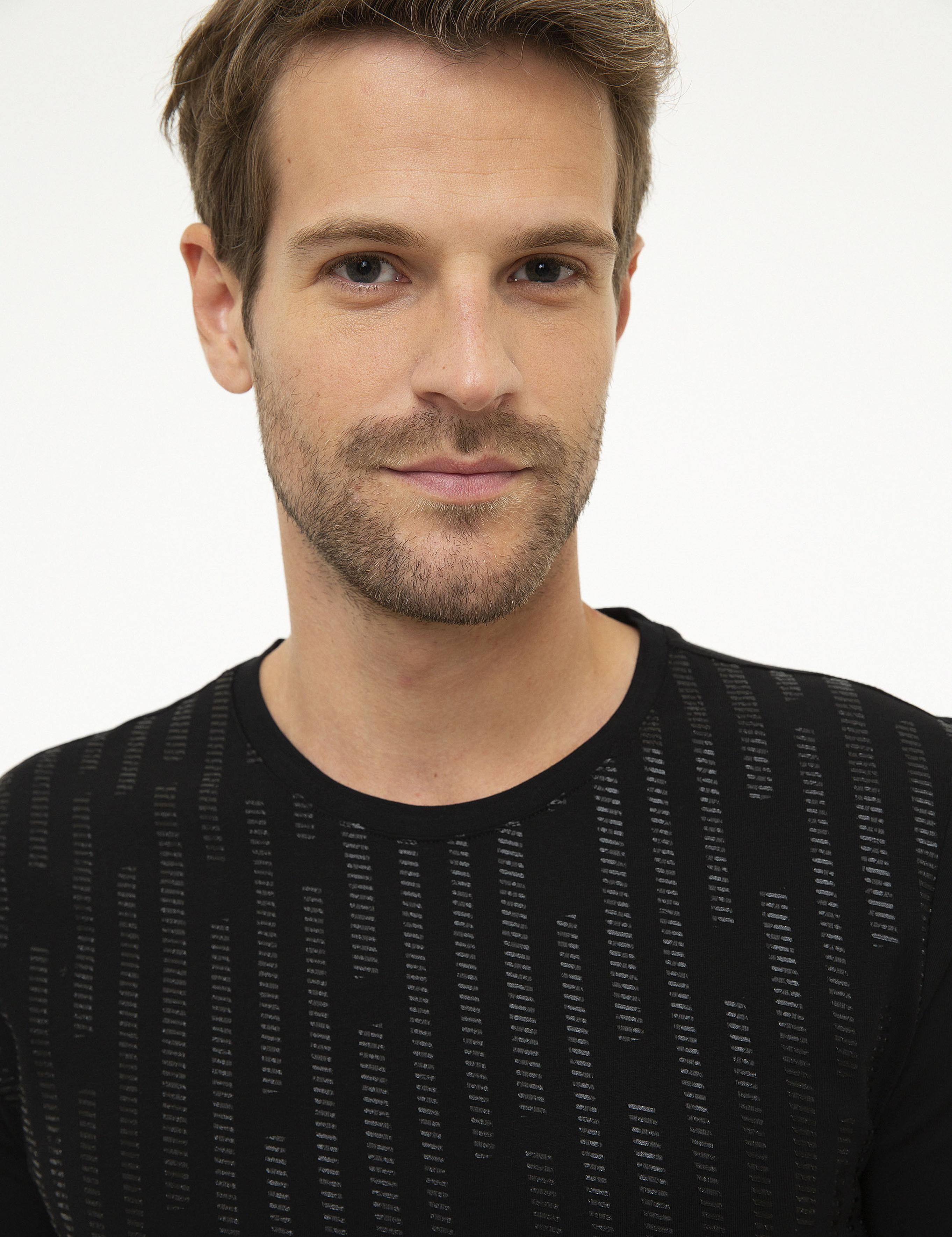 Siyah Slim Fit T-shirt