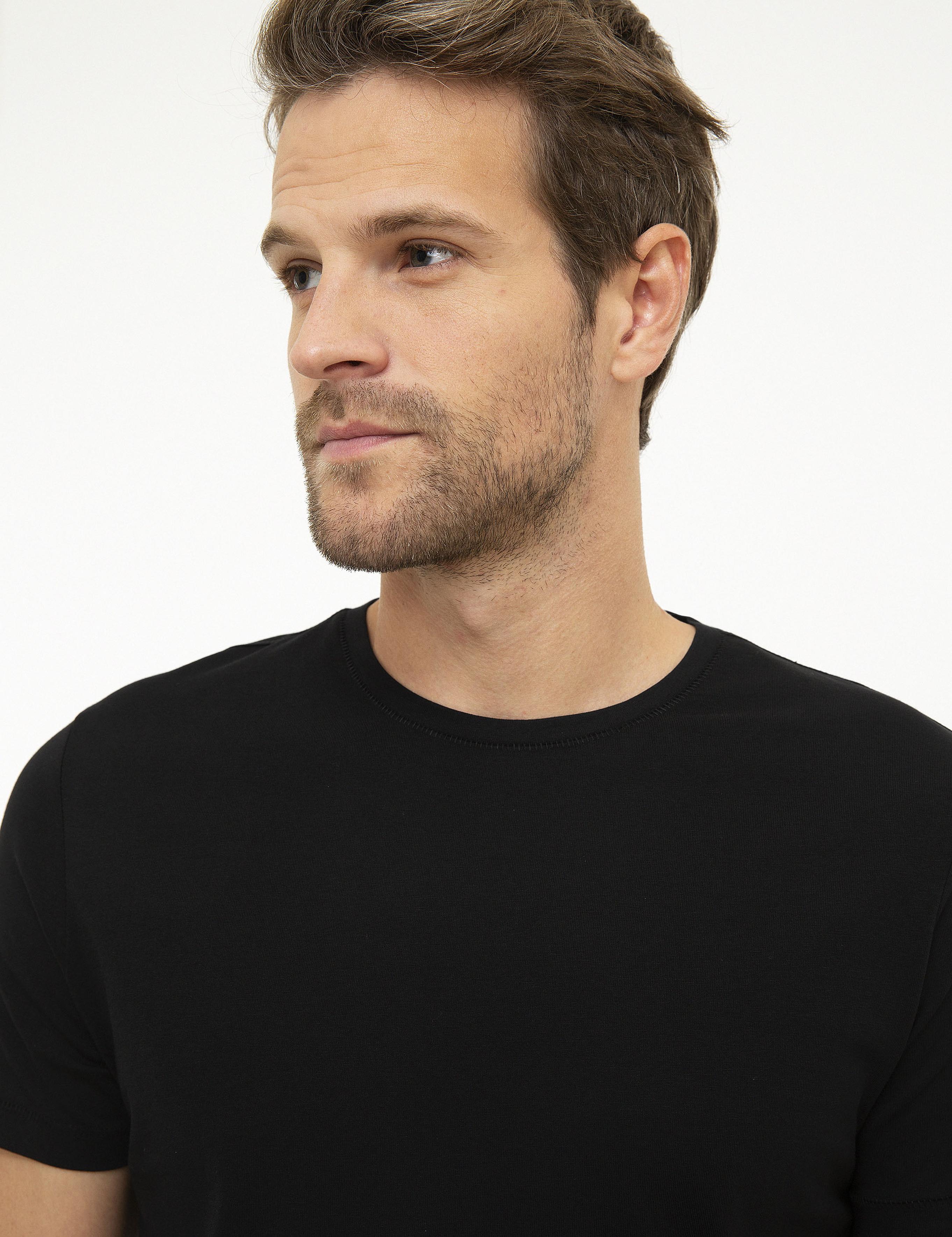 Siyah Slim Fit Bisiklet Yaka Basic Tişört