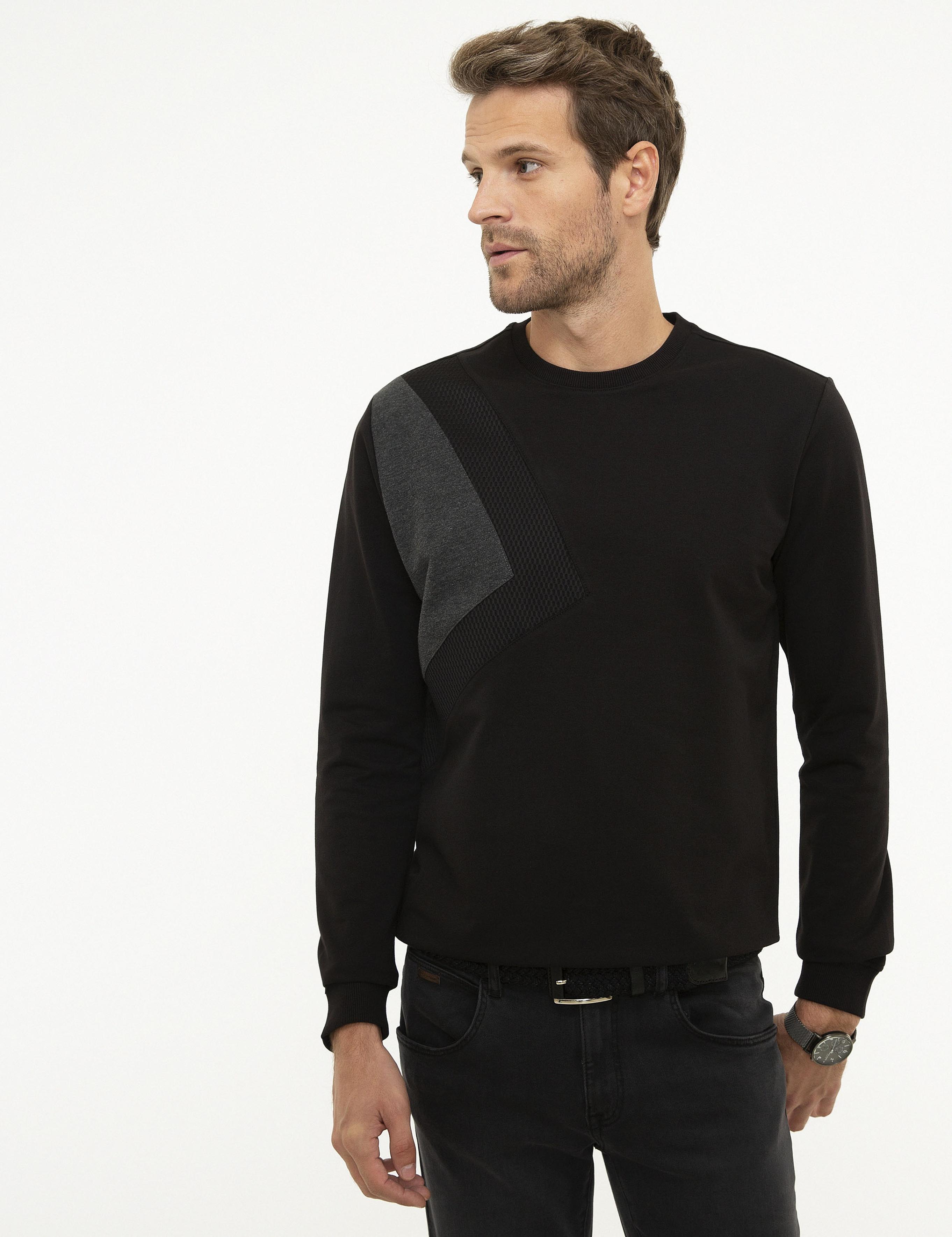 Siyah Standart Fit Sweatshirt