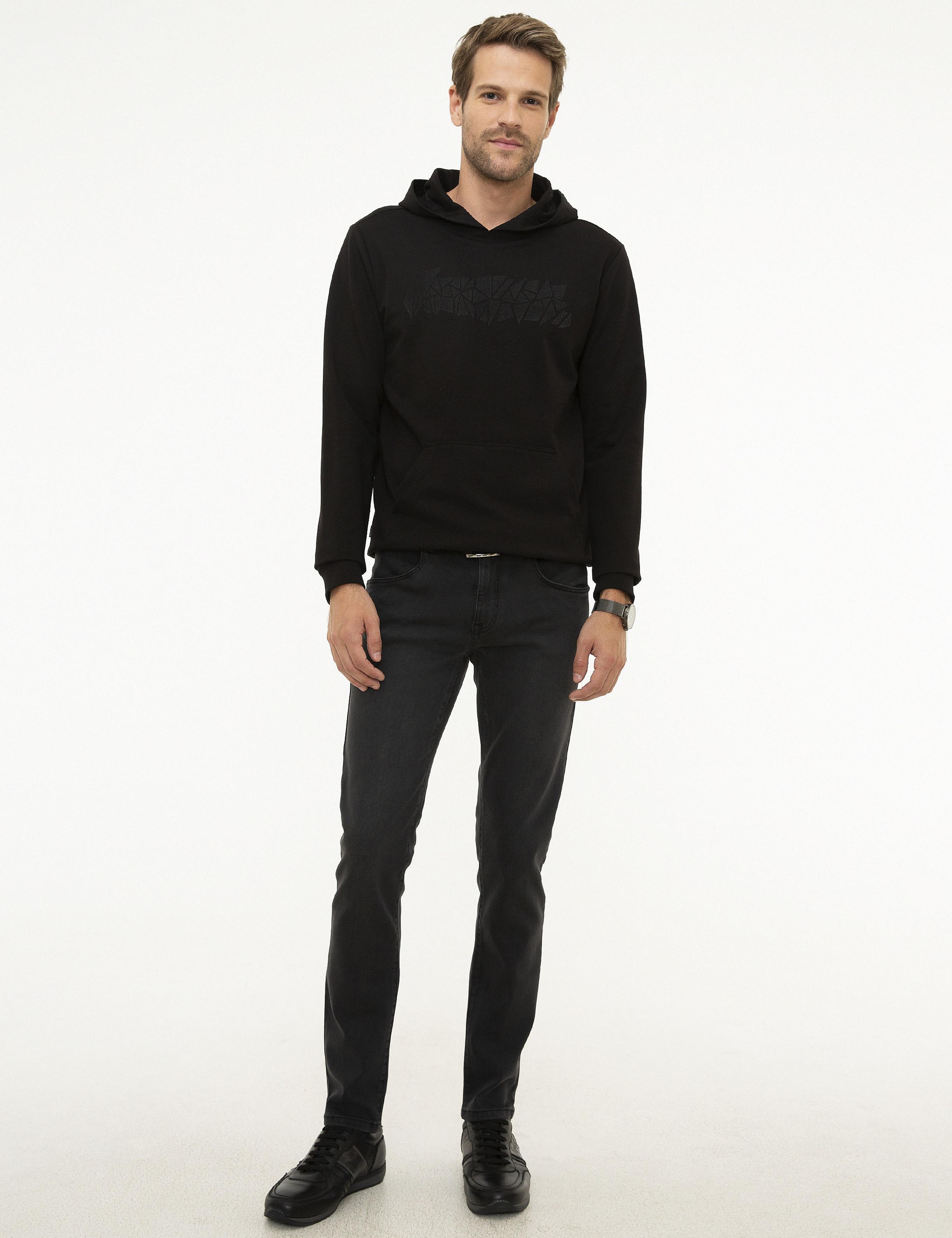 Siyah Standart Fit Sweatshirt