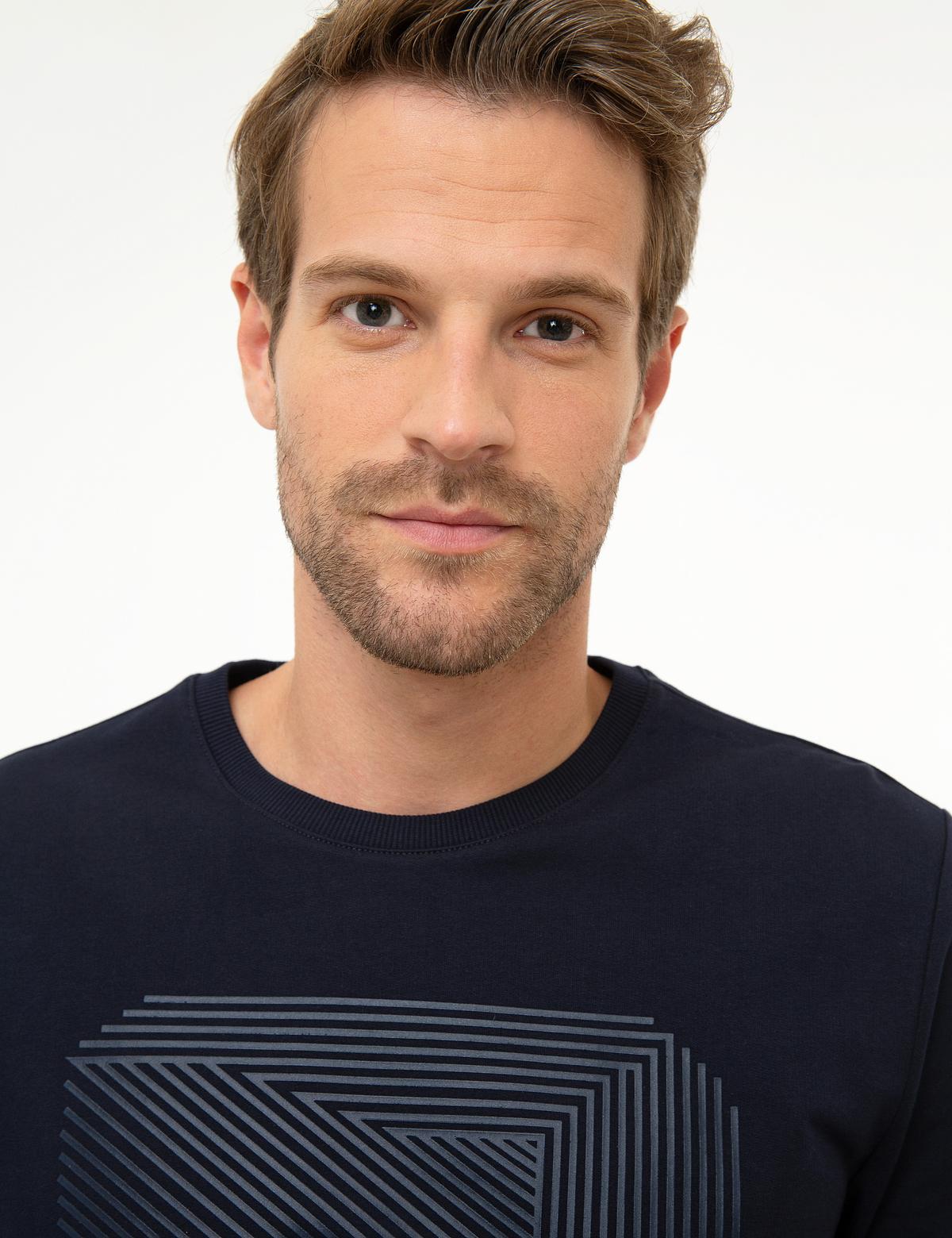 Lacivert Standart Fit Sweatshirt